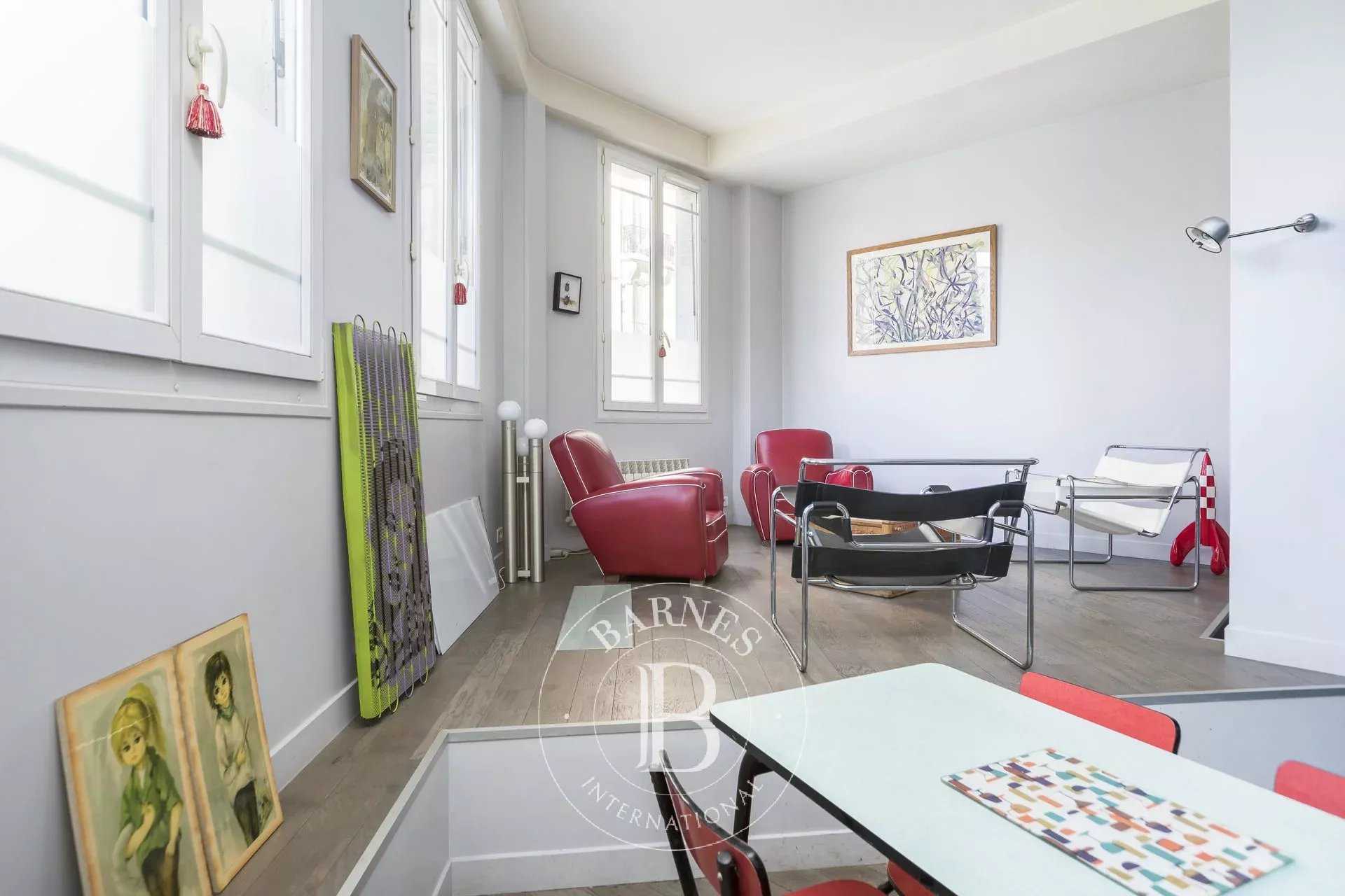 Paris  - Appartement 4 Pièces 3 Chambres