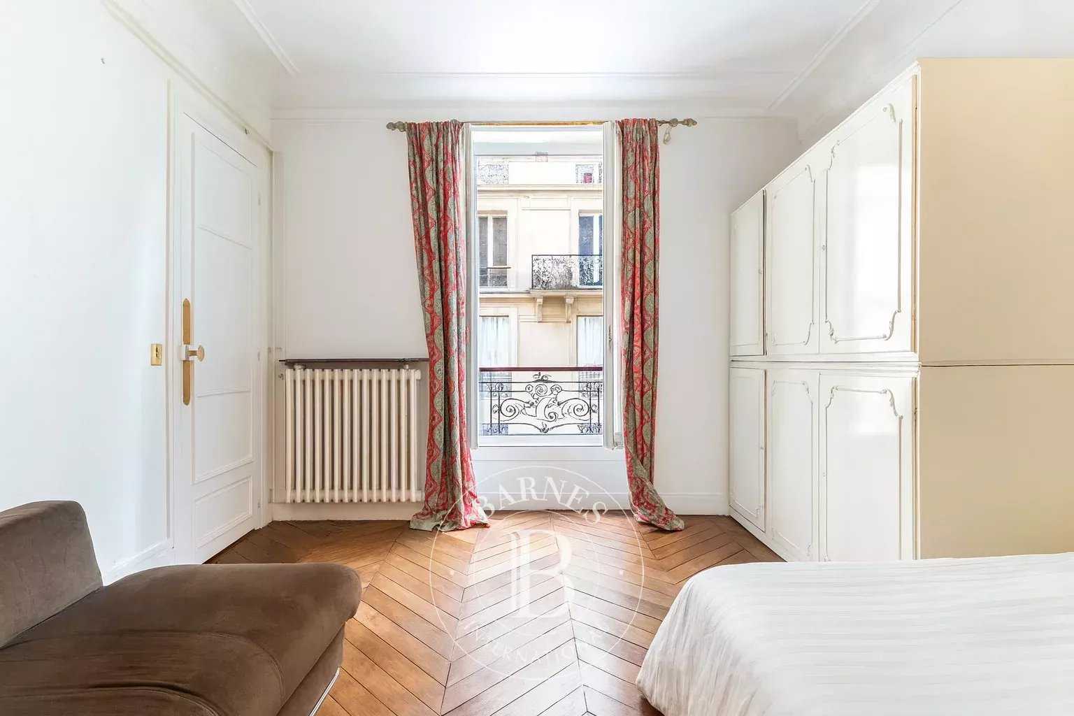 Paris  - Piso 4 Cuartos 3 Habitaciones