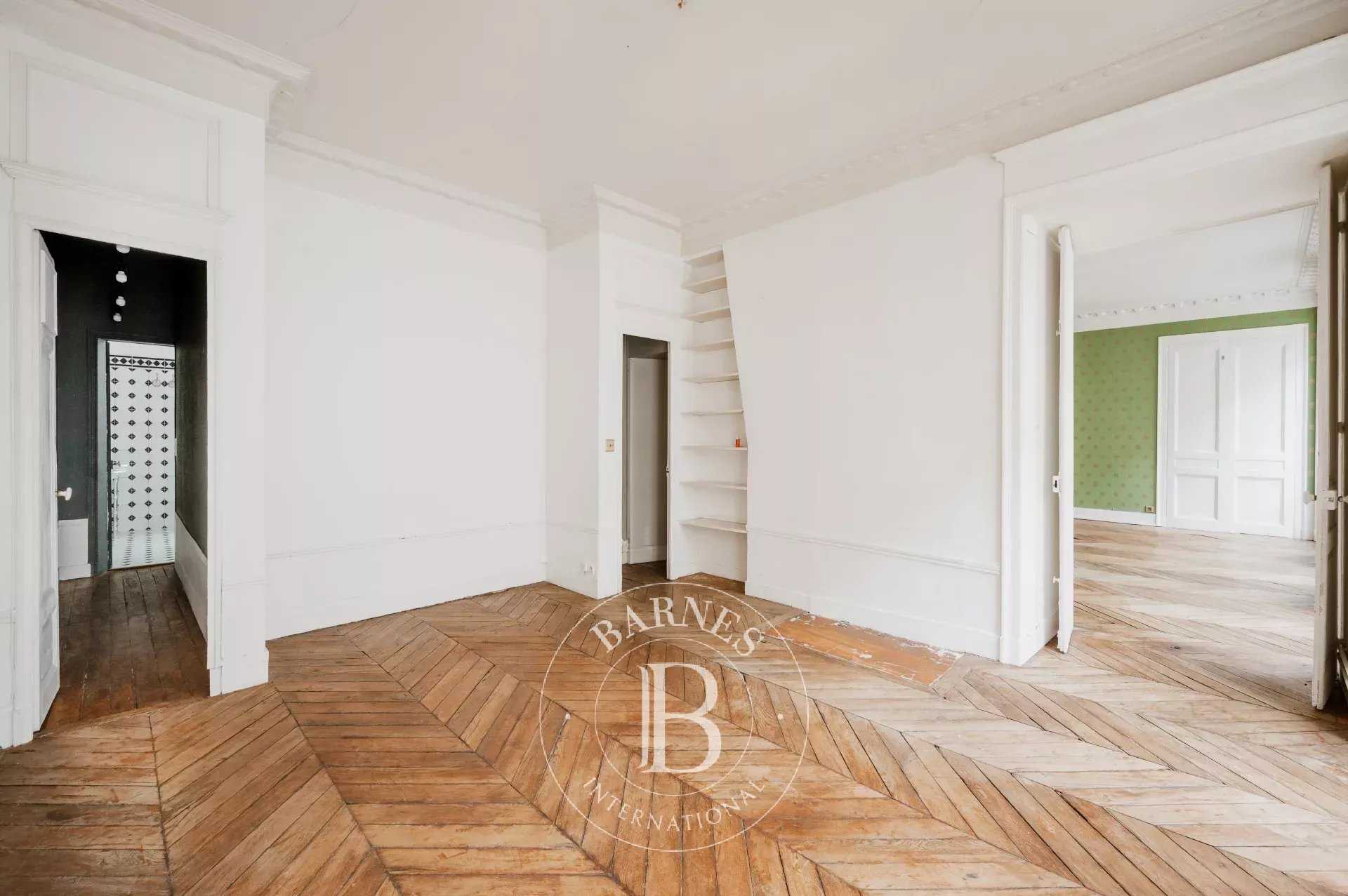 Paris  - Apartment 2 Bedrooms
