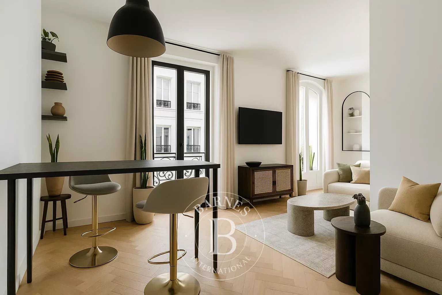 Appartement Paris 75018  -  ref 85947730 (picture 1)