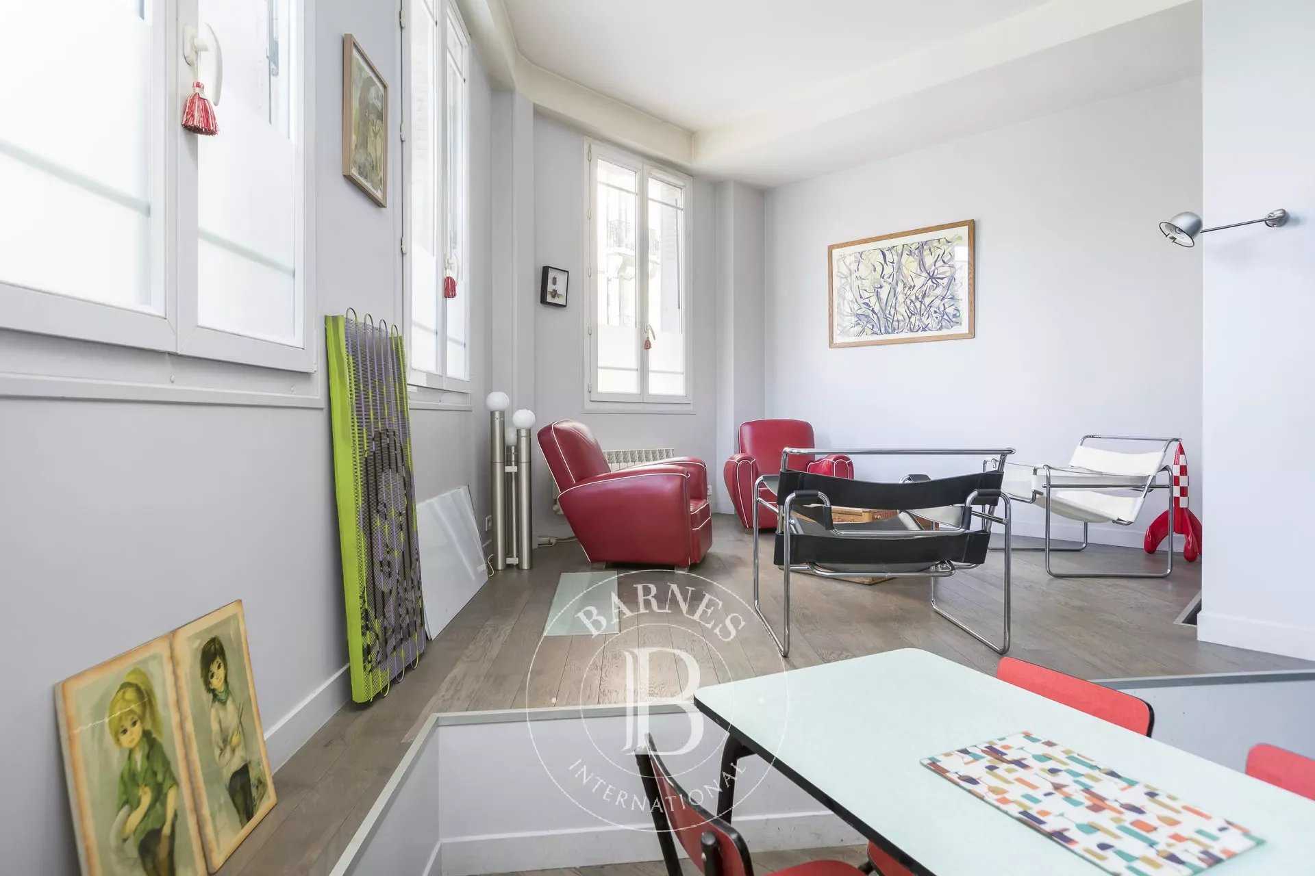 Apartment Paris 75018  -  ref 85036336 (picture 2)