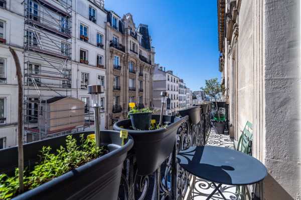 Appartement Paris 75018  -  ref 5529221 (picture 2)