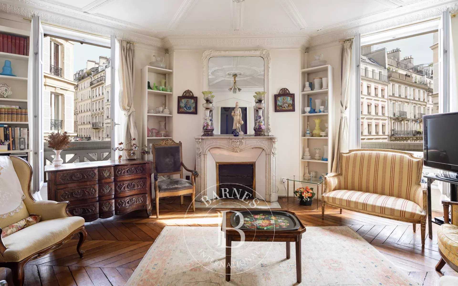 Apartment Paris 75009  -  ref 82277954 (picture 1)