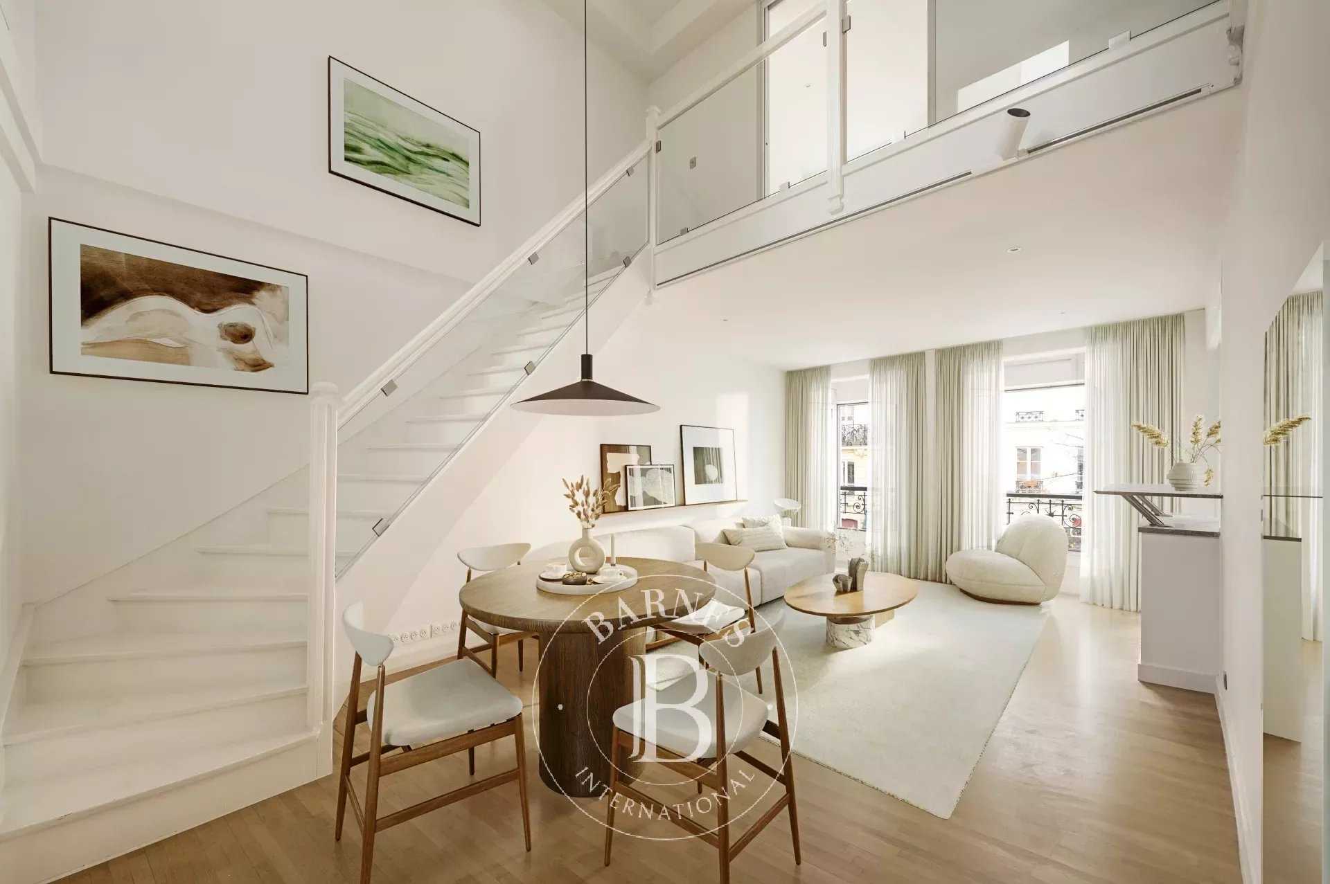 Appartement Paris 75018  -  ref 83661133 (picture 1)