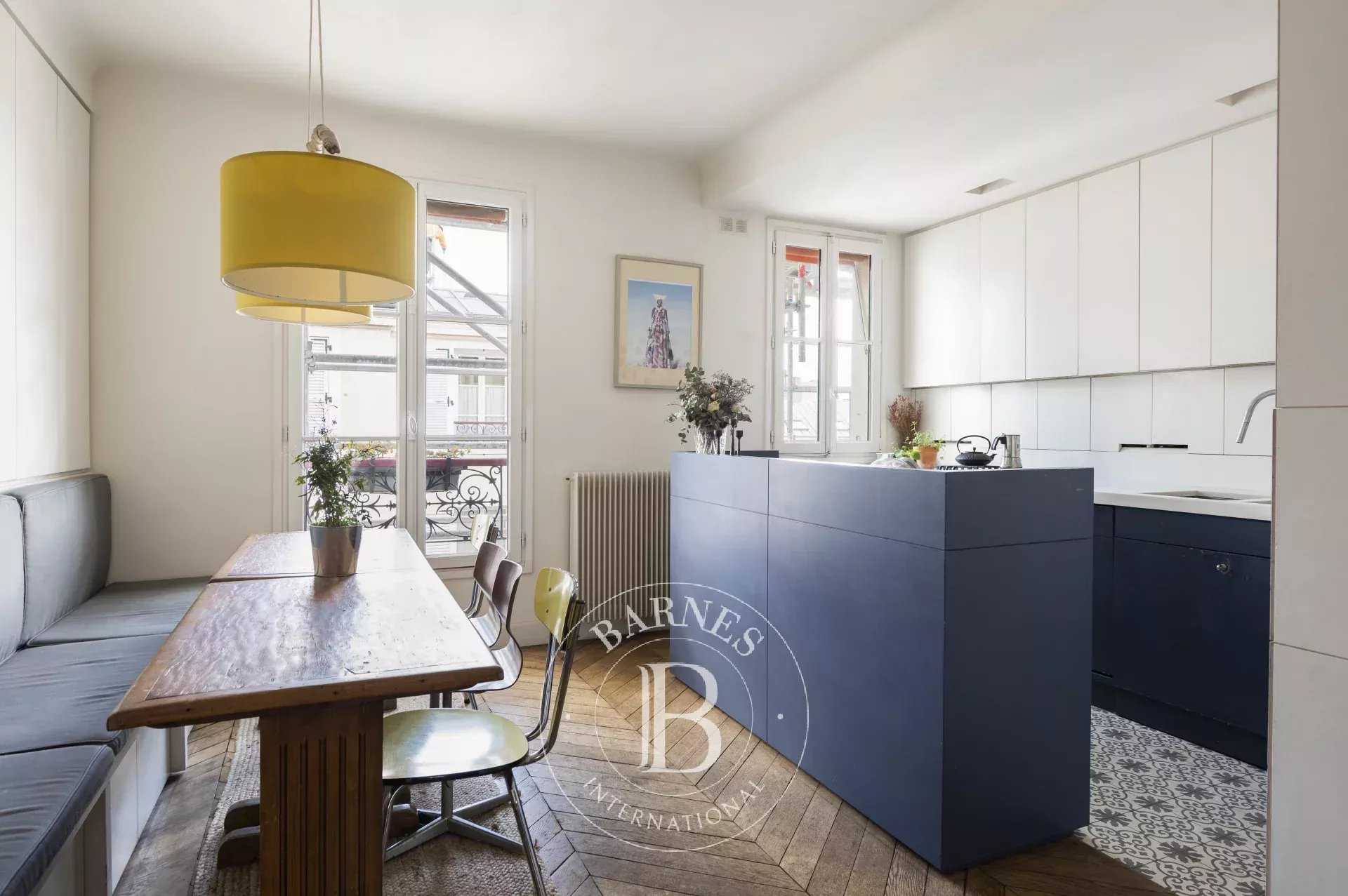 Apartment Paris 75018  -  ref 82374174 (picture 2)