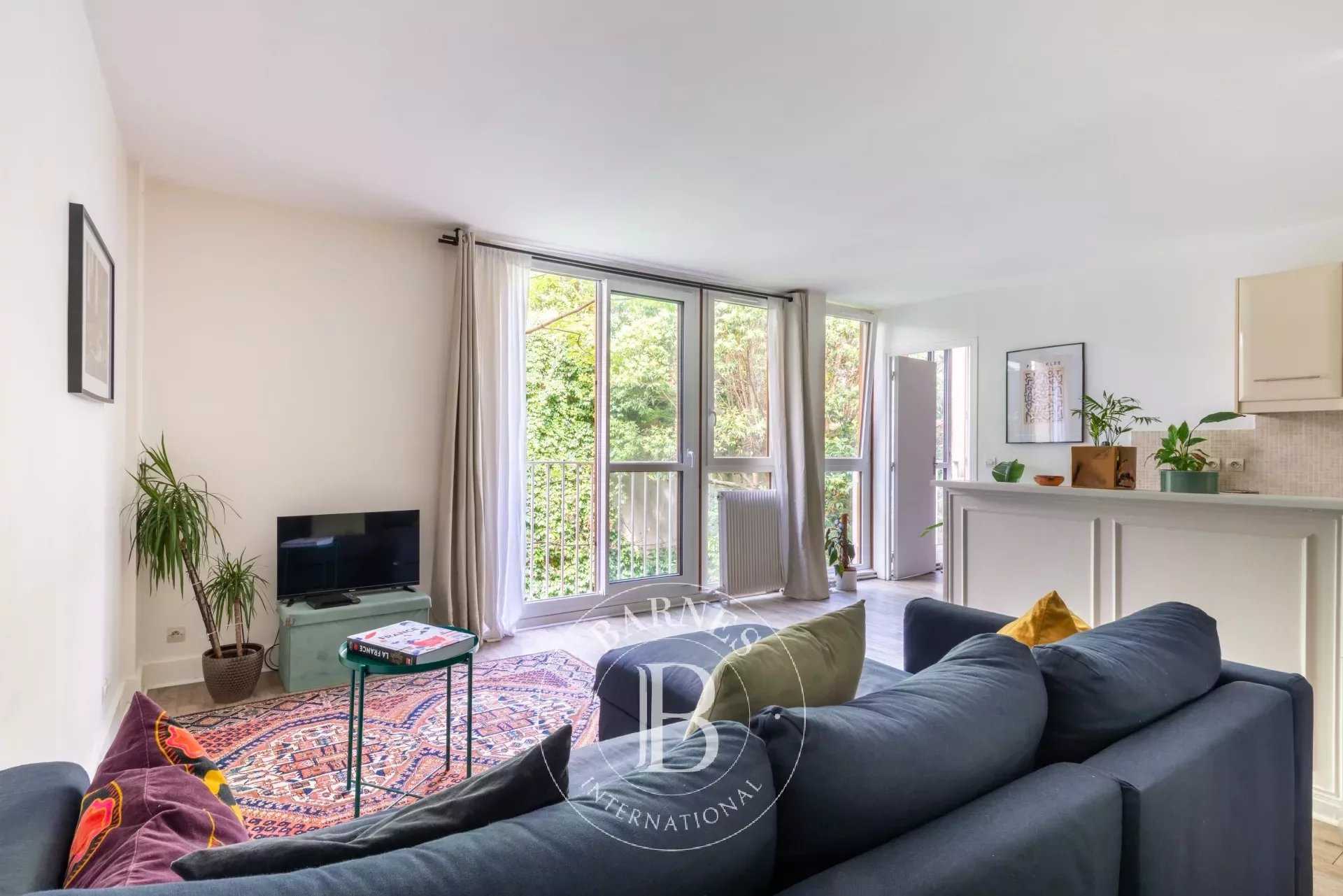Appartement Paris 75018  -  ref 82951541 (picture 1)