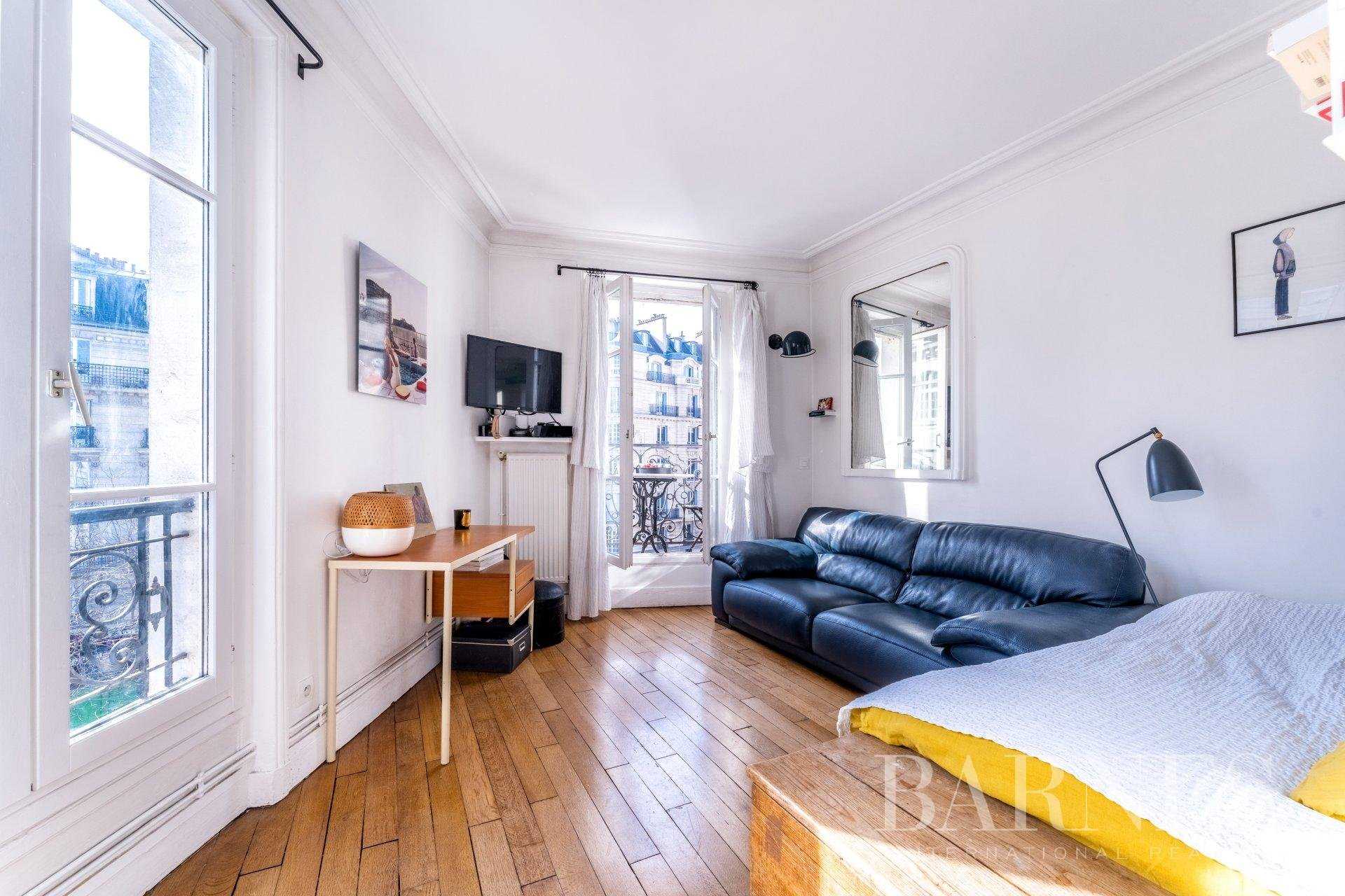 Apartment Paris 75018  -  ref 8202334 (picture 2)