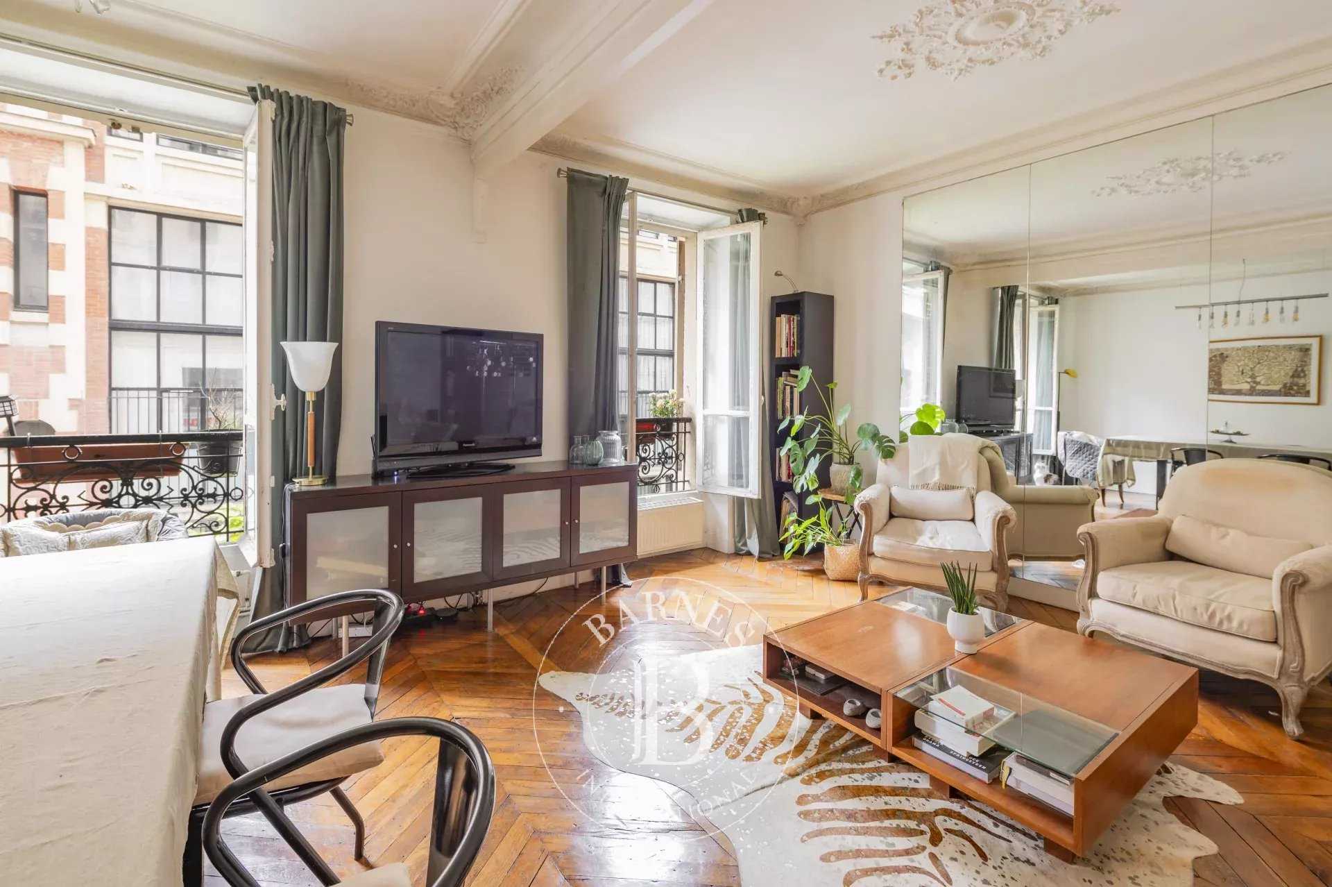 Apartment Paris 75009  -  ref 85408694 (picture 1)