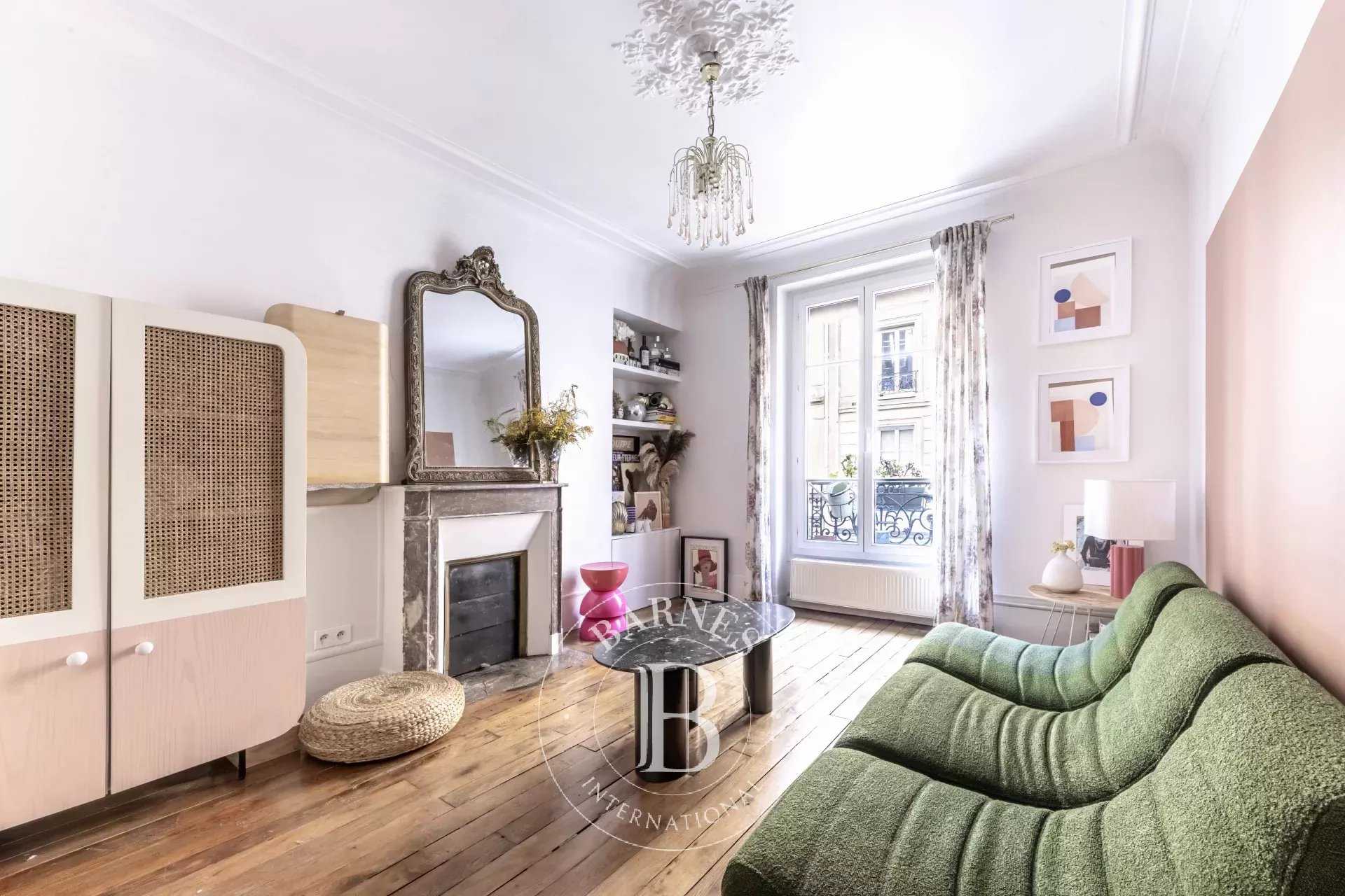 Appartement Paris 75018  -  ref 85679548 (picture 1)