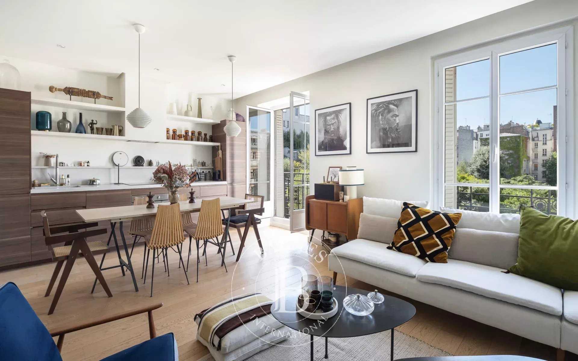 Apartment Paris 75018  -  ref 7374401 (picture 2)
