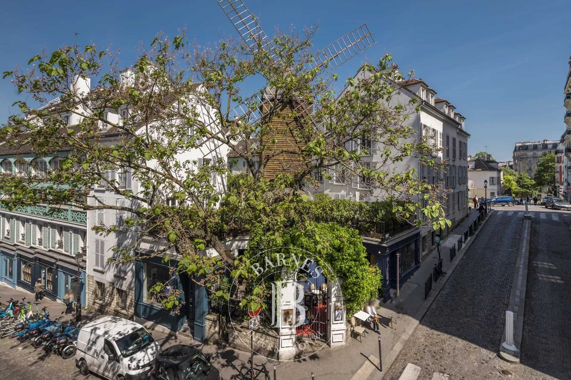 Apartment Paris 75018  -  ref 82624225 (picture 2)