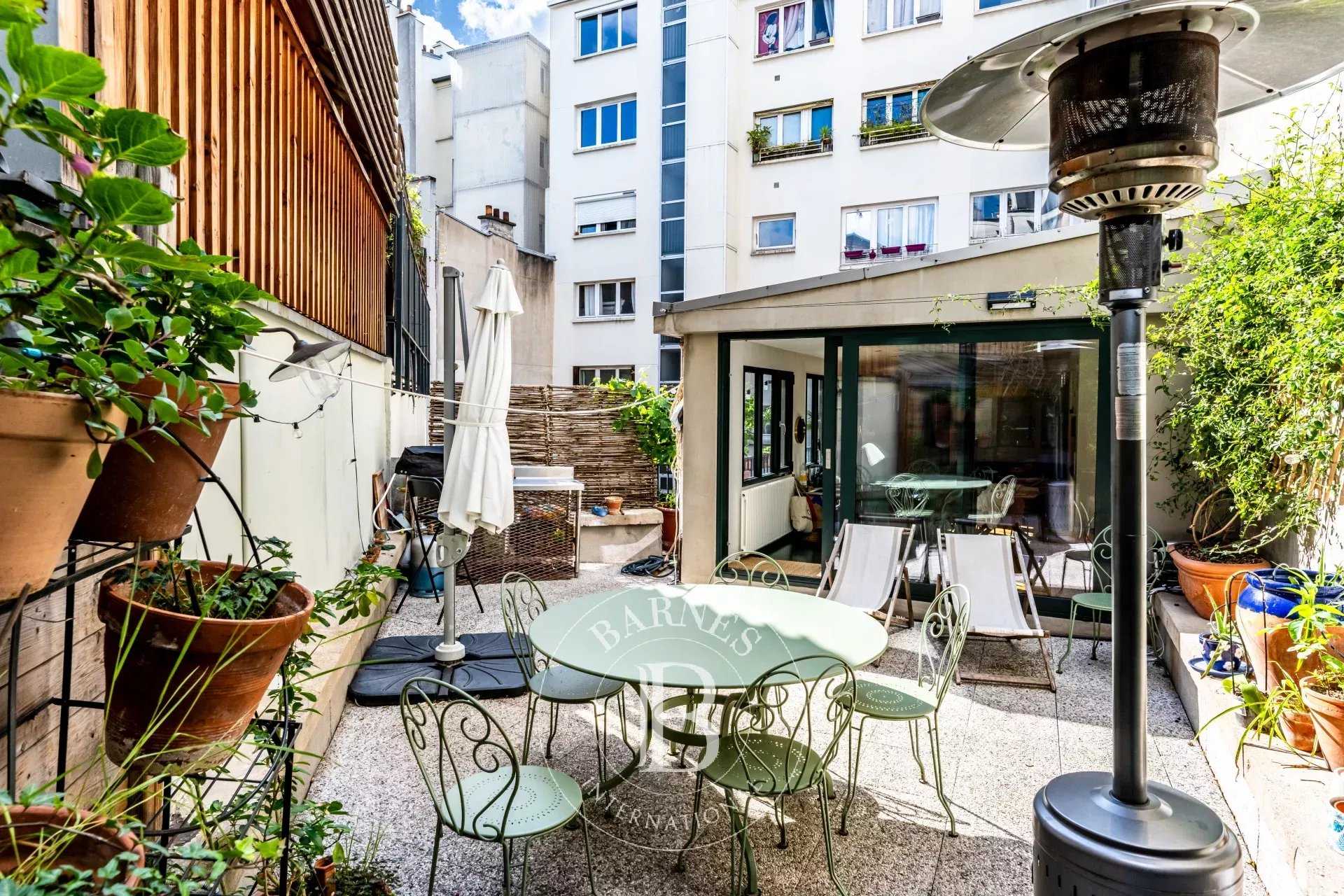 Appartement Paris 75018  -  ref 85959501 (picture 2)
