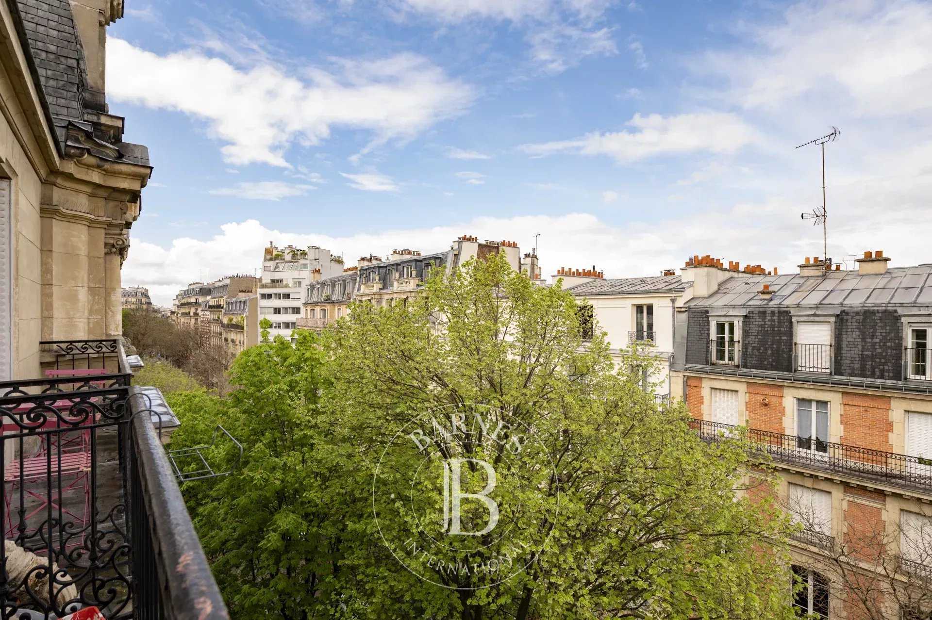 Appartement Paris 75018  -  ref 84525089 (picture 2)