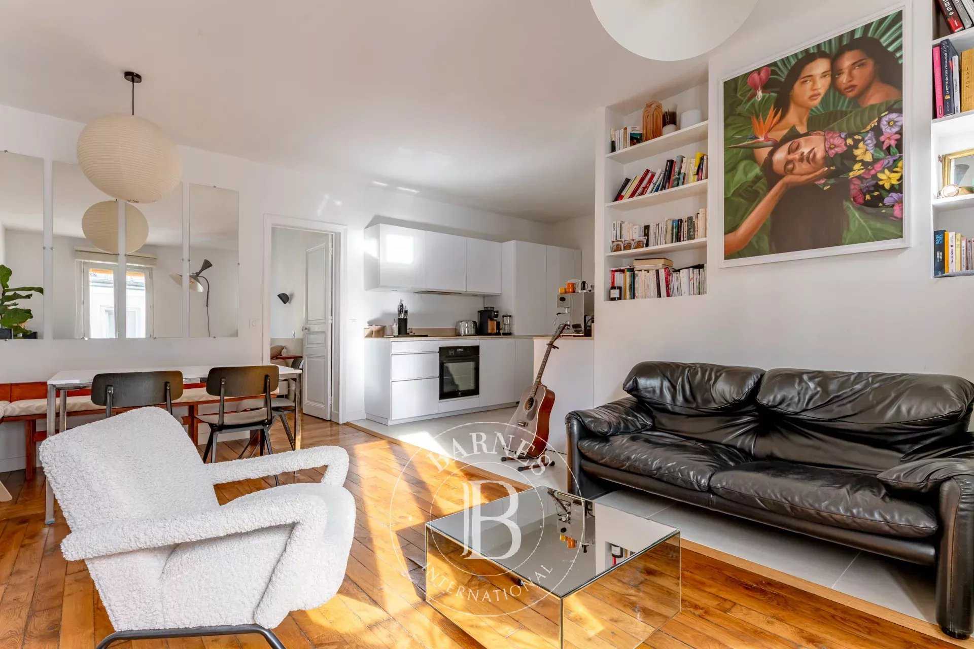 Apartment Paris 75018  -  ref 86384530 (picture 2)