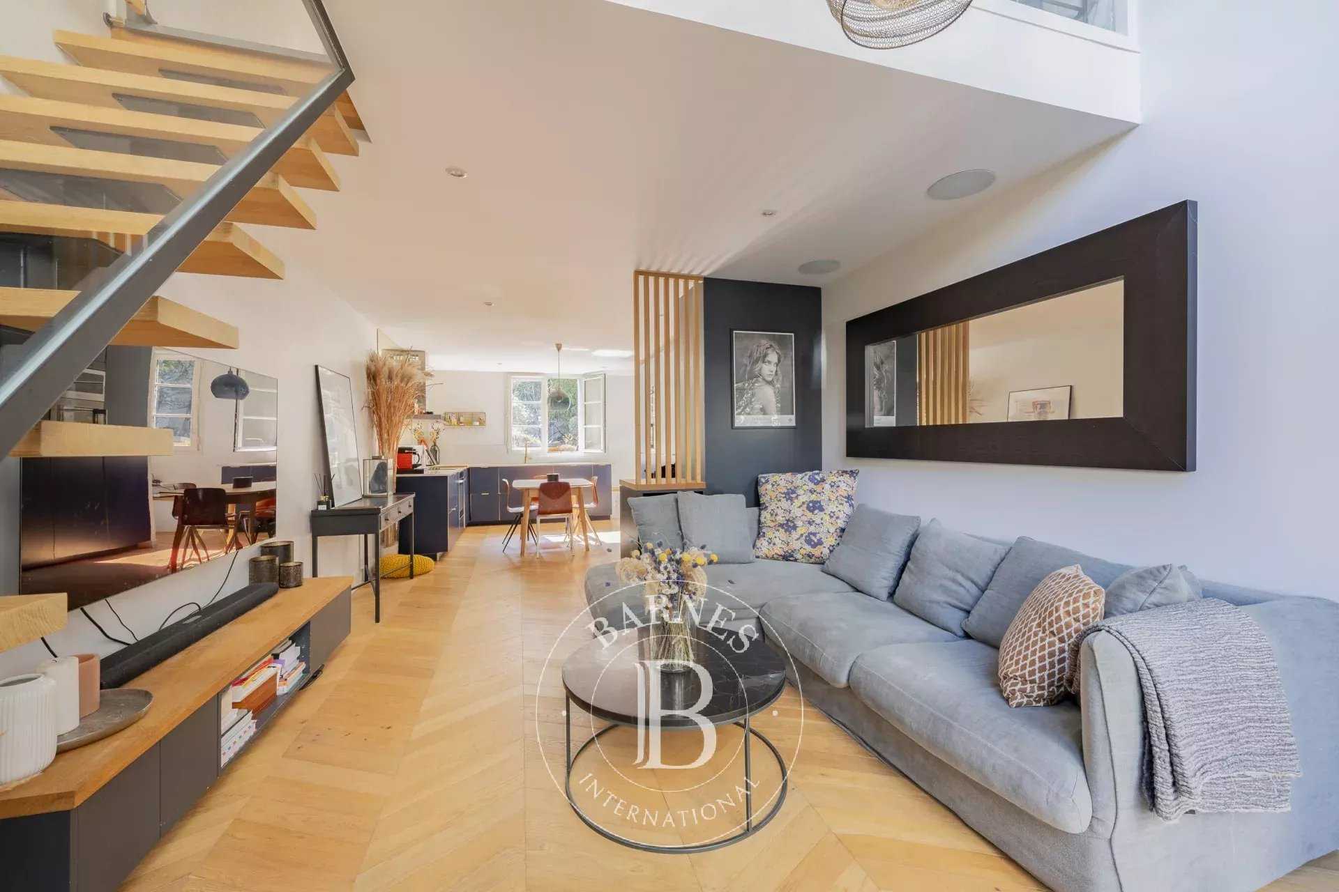 Apartment Paris 75018  -  ref 85719669 (picture 2)
