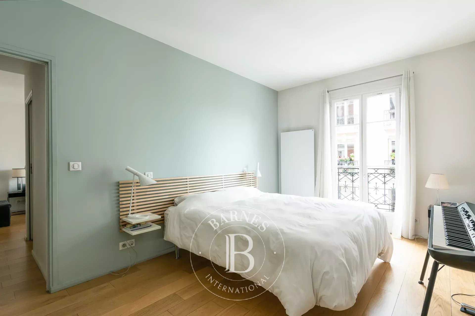 Appartement Paris 75018  -  ref 7168458 (picture 3)