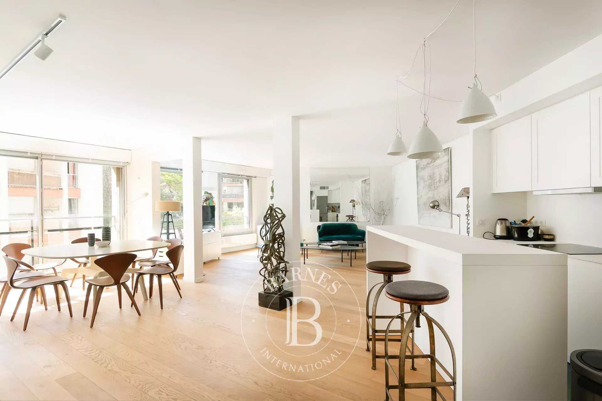Appartement Paris 75018  -  ref 85774433 (picture 1)
