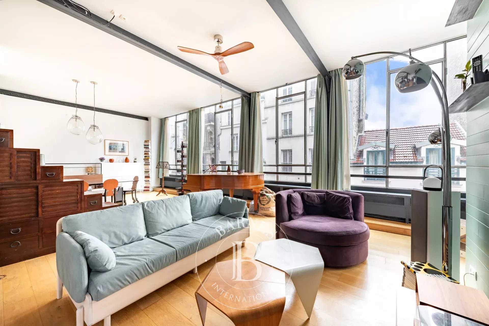 Apartment Paris 75018  -  ref 85703783 (picture 1)