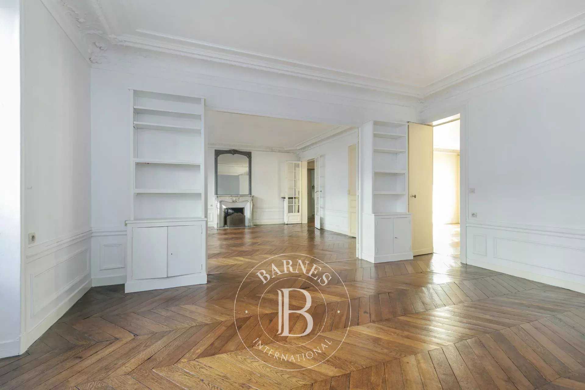 Appartement Paris 75009  -  ref 8134055 (picture 2)