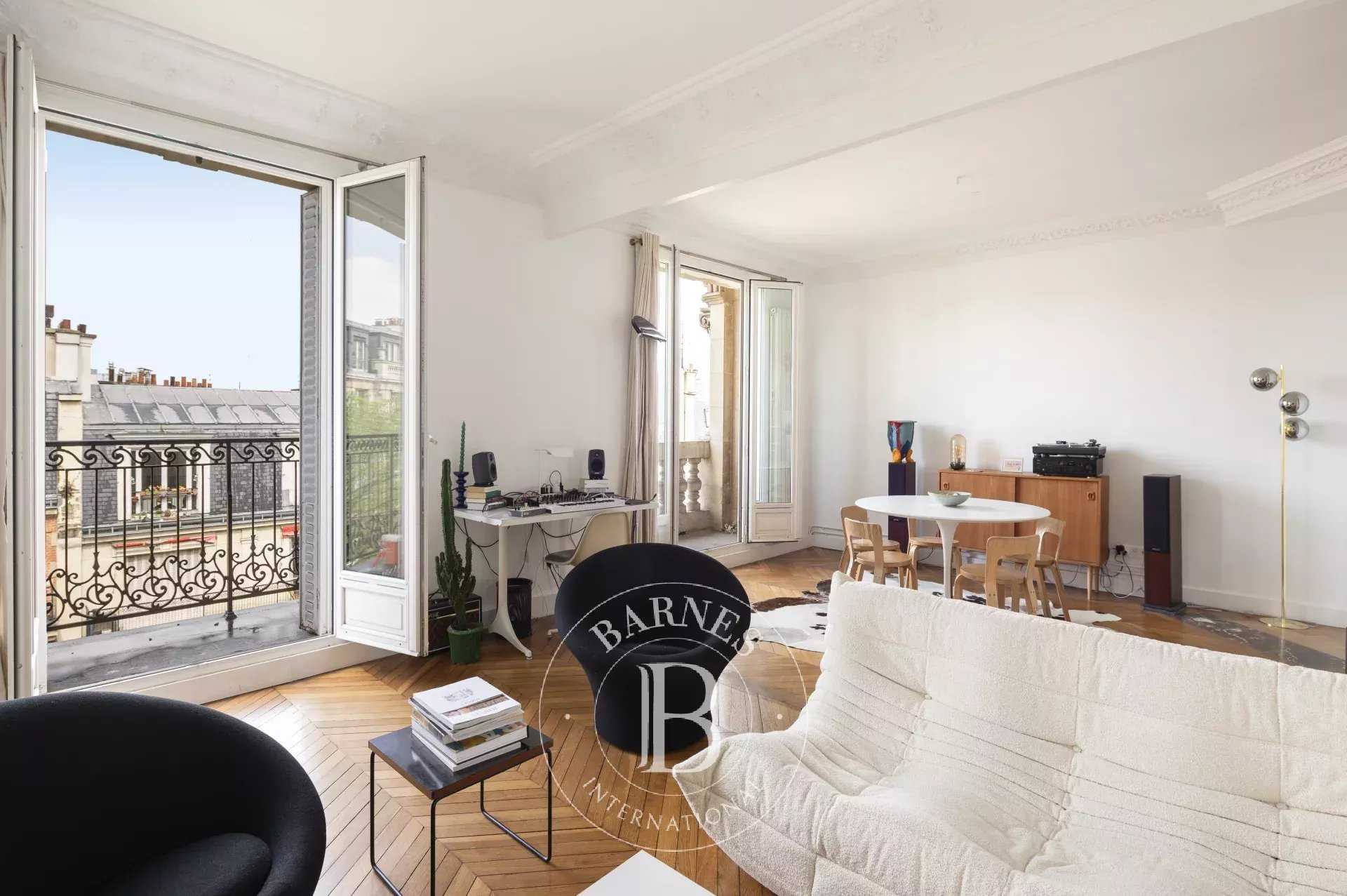 Appartement Paris 75018  -  ref 84525089 (picture 1)