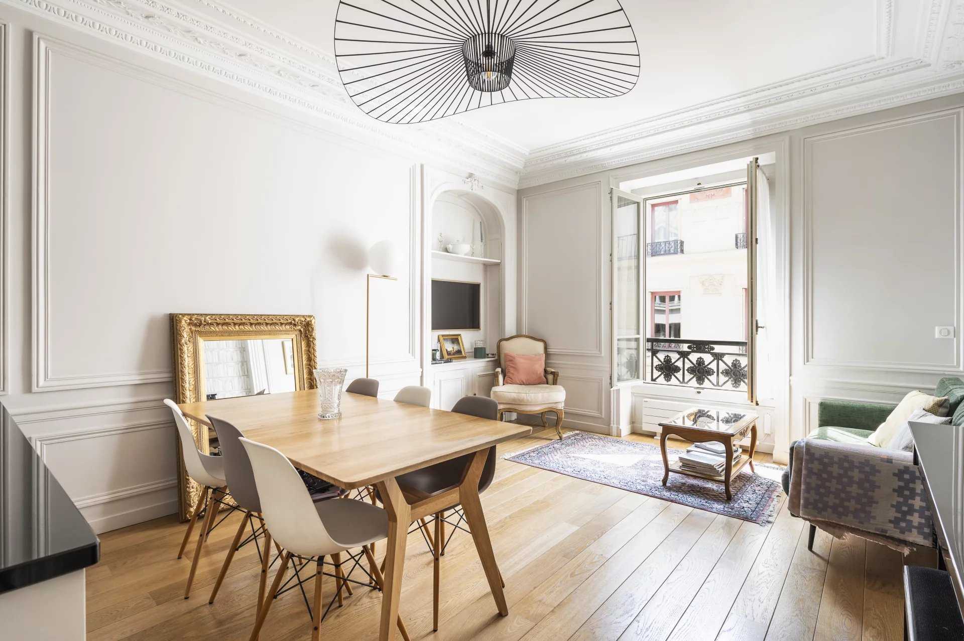 Apartment Paris 75009  -  ref 82615641 (picture 1)