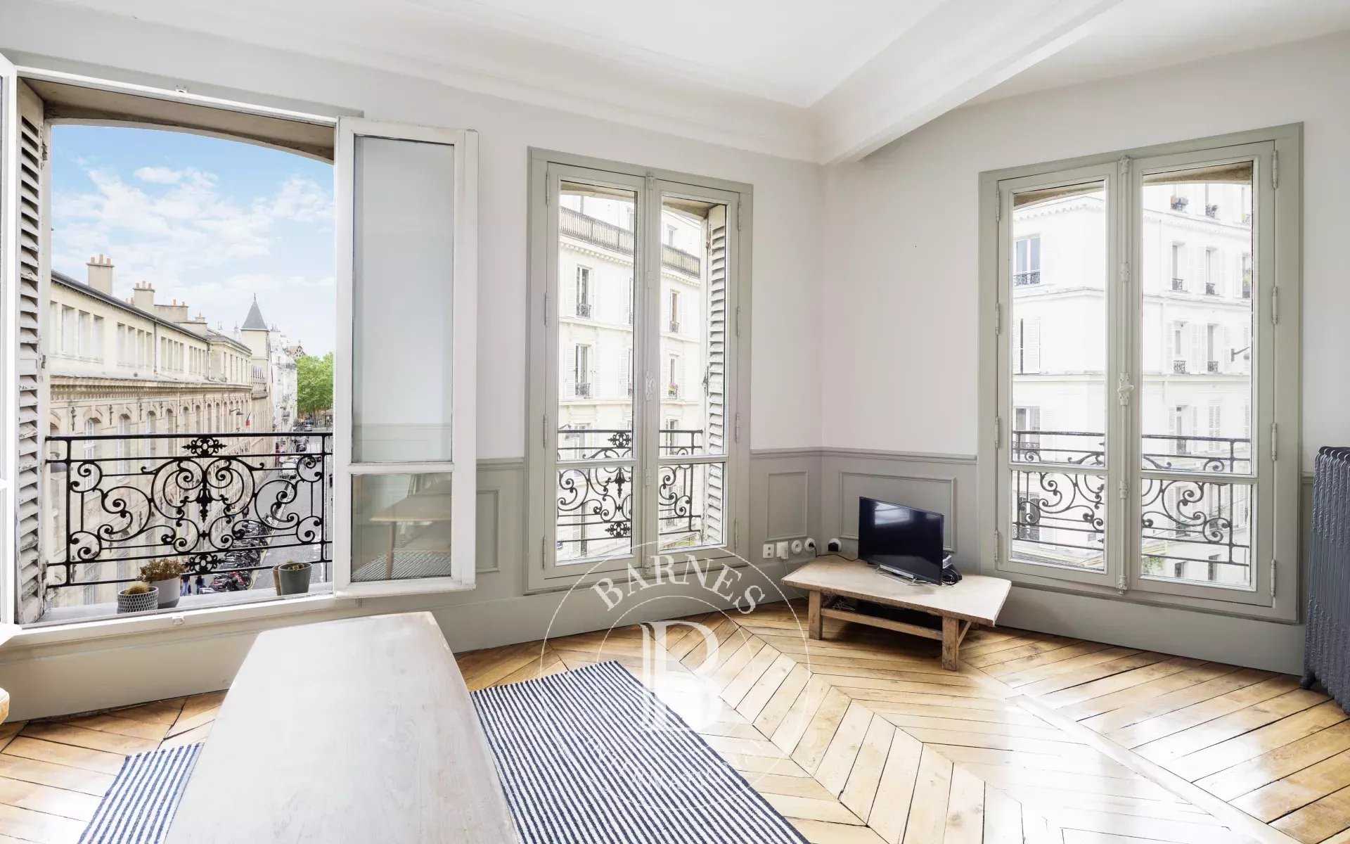 Apartment Paris 75018  -  ref 7096613 (picture 1)