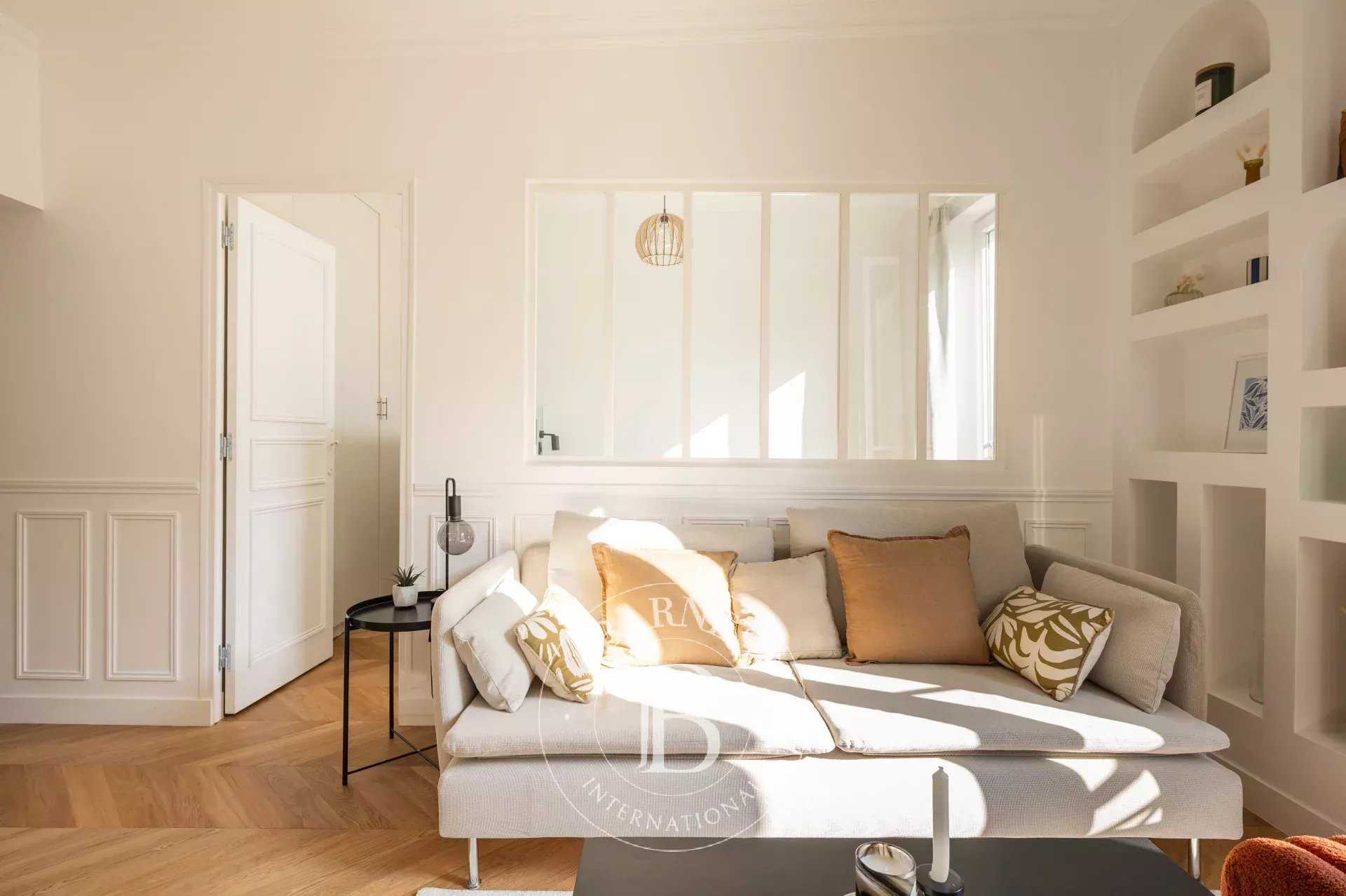 Apartment Paris 75018  -  ref 85676888 (picture 3)