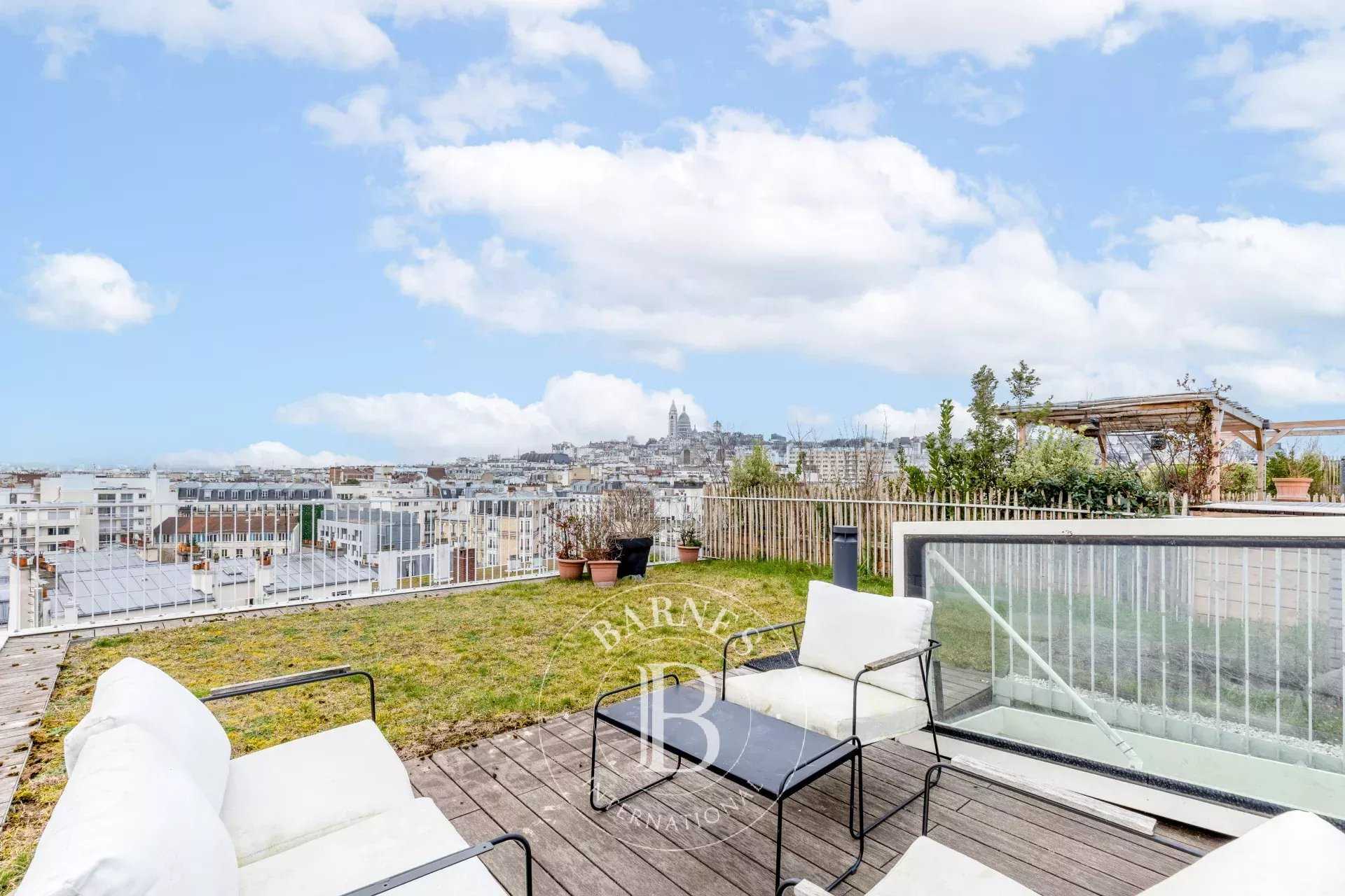 Paris  - Appartement 4 Pi&egrave;ces 3 Chambres