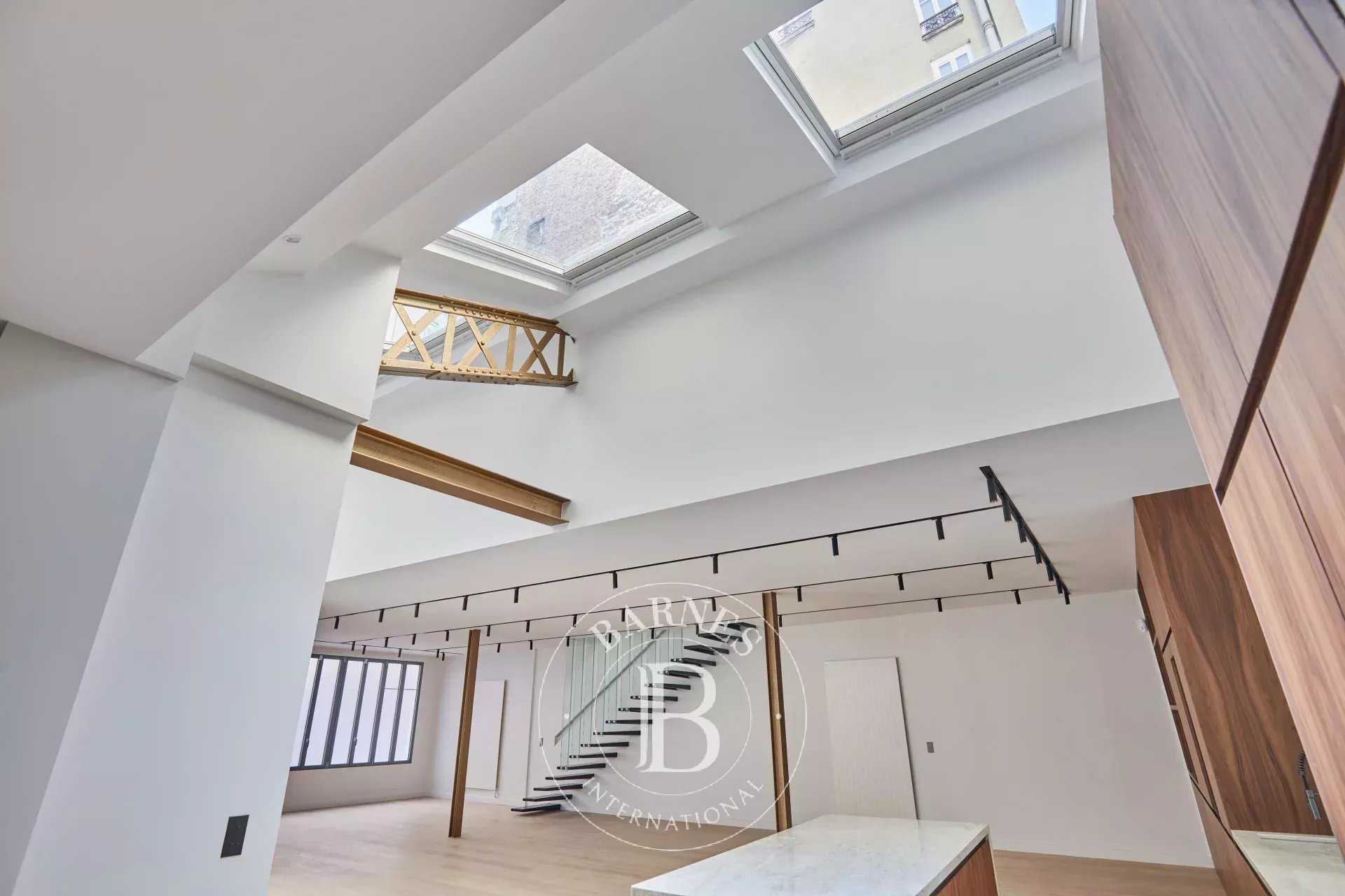 Apartment Paris 75018  -  ref 85409798 (picture 2)
