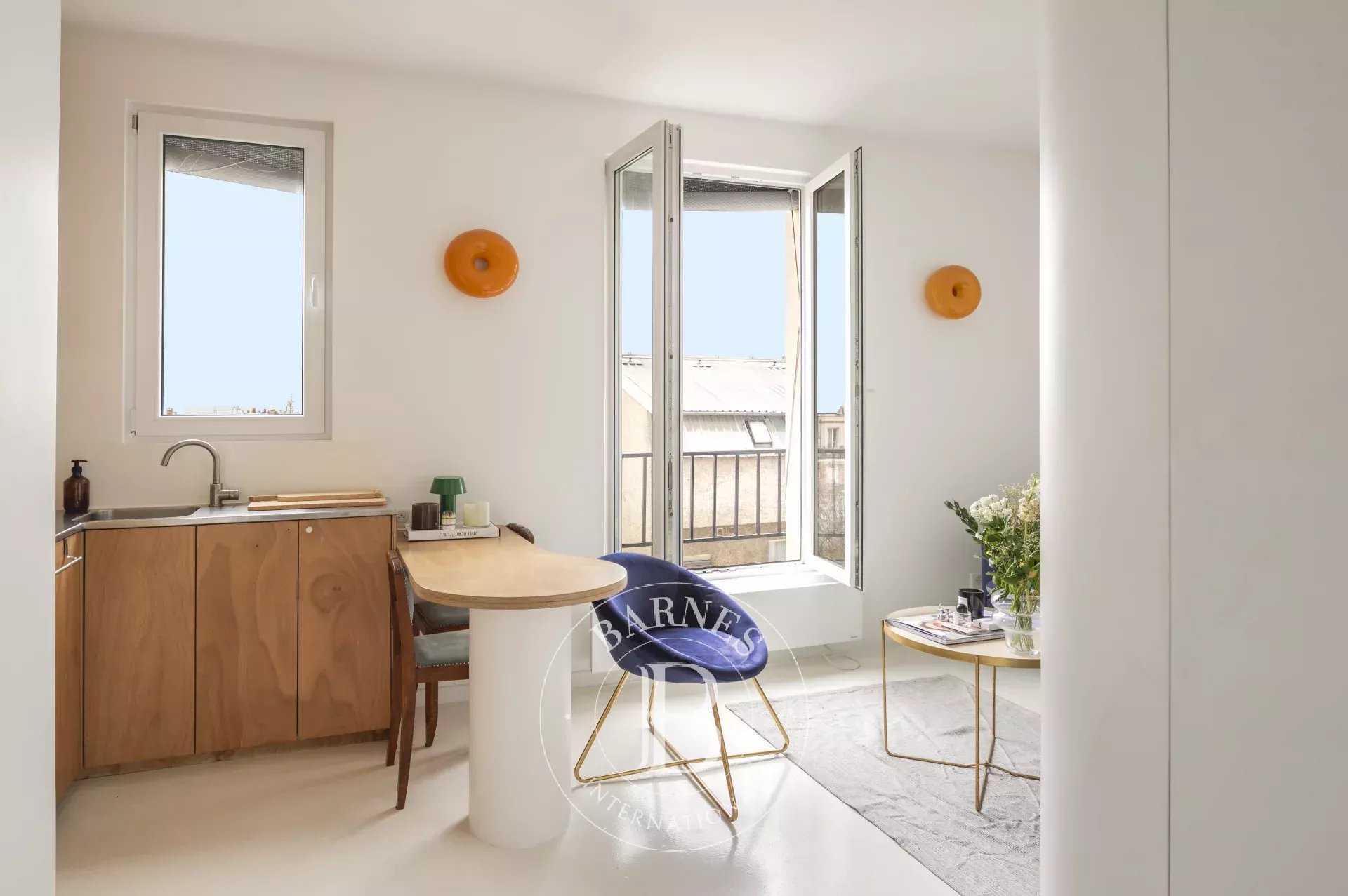 Appartement Paris 75018  -  ref 85715192 (picture 2)