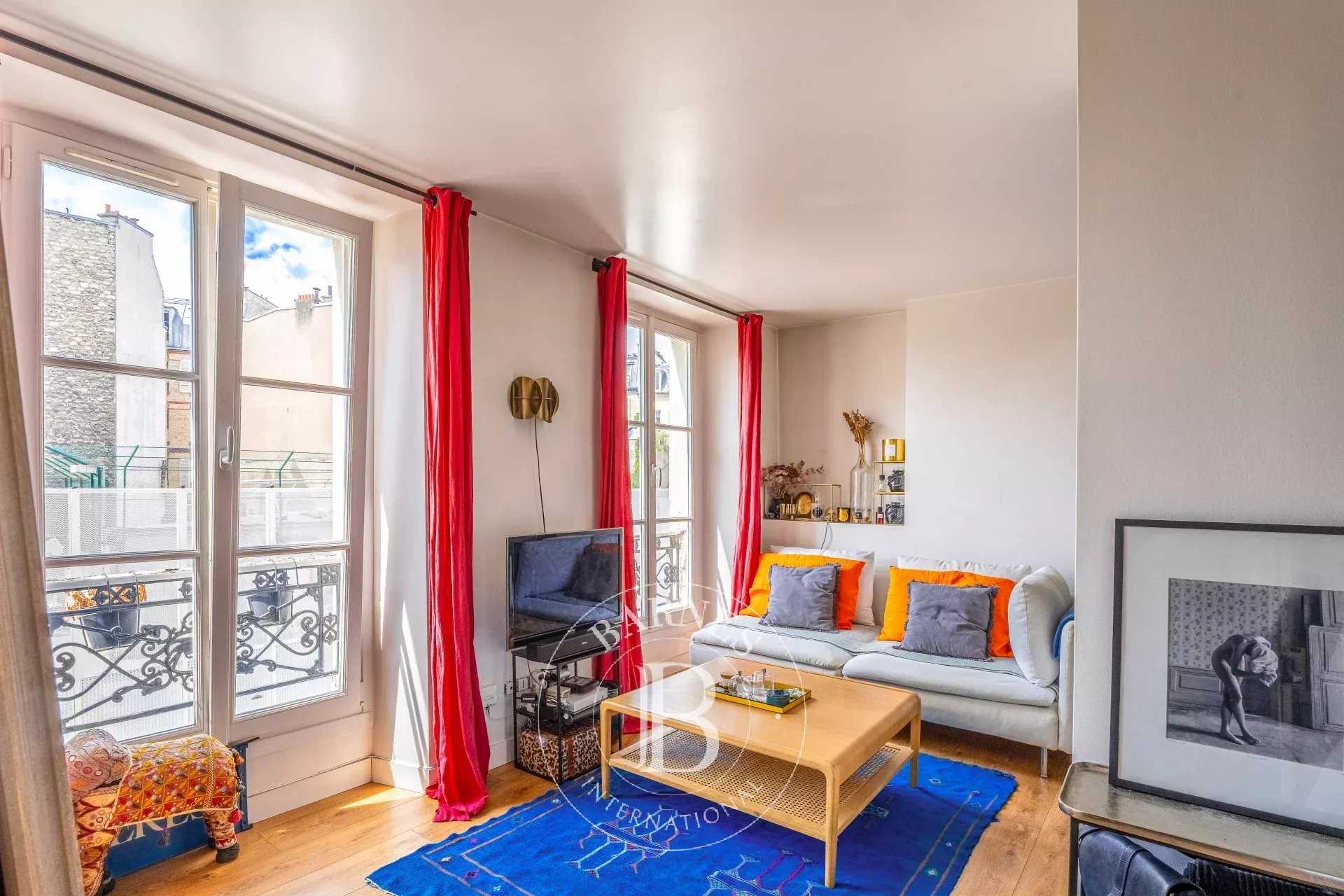 Apartment Paris 75018  -  ref 85993201 (picture 2)