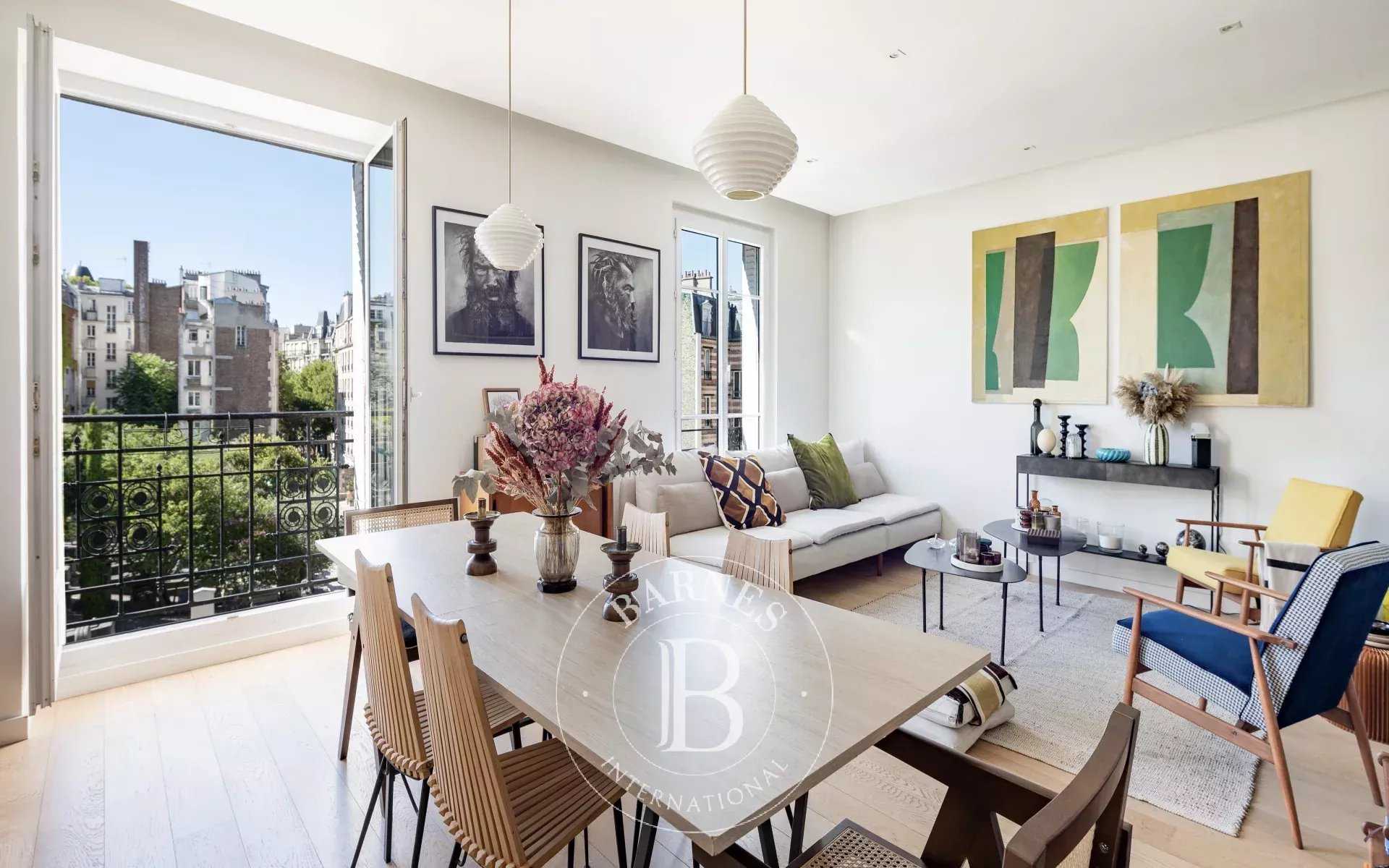 Apartment Paris 75018  -  ref 7374401 (picture 1)