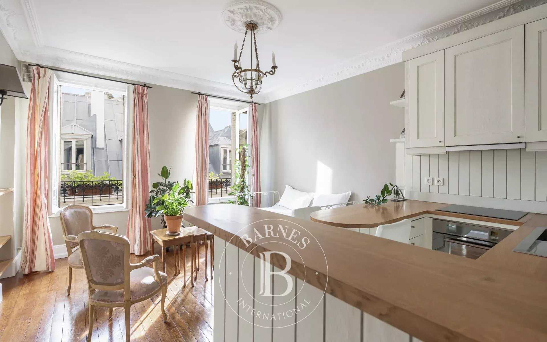 Appartement Paris 75009  -  ref 7584283 (picture 2)