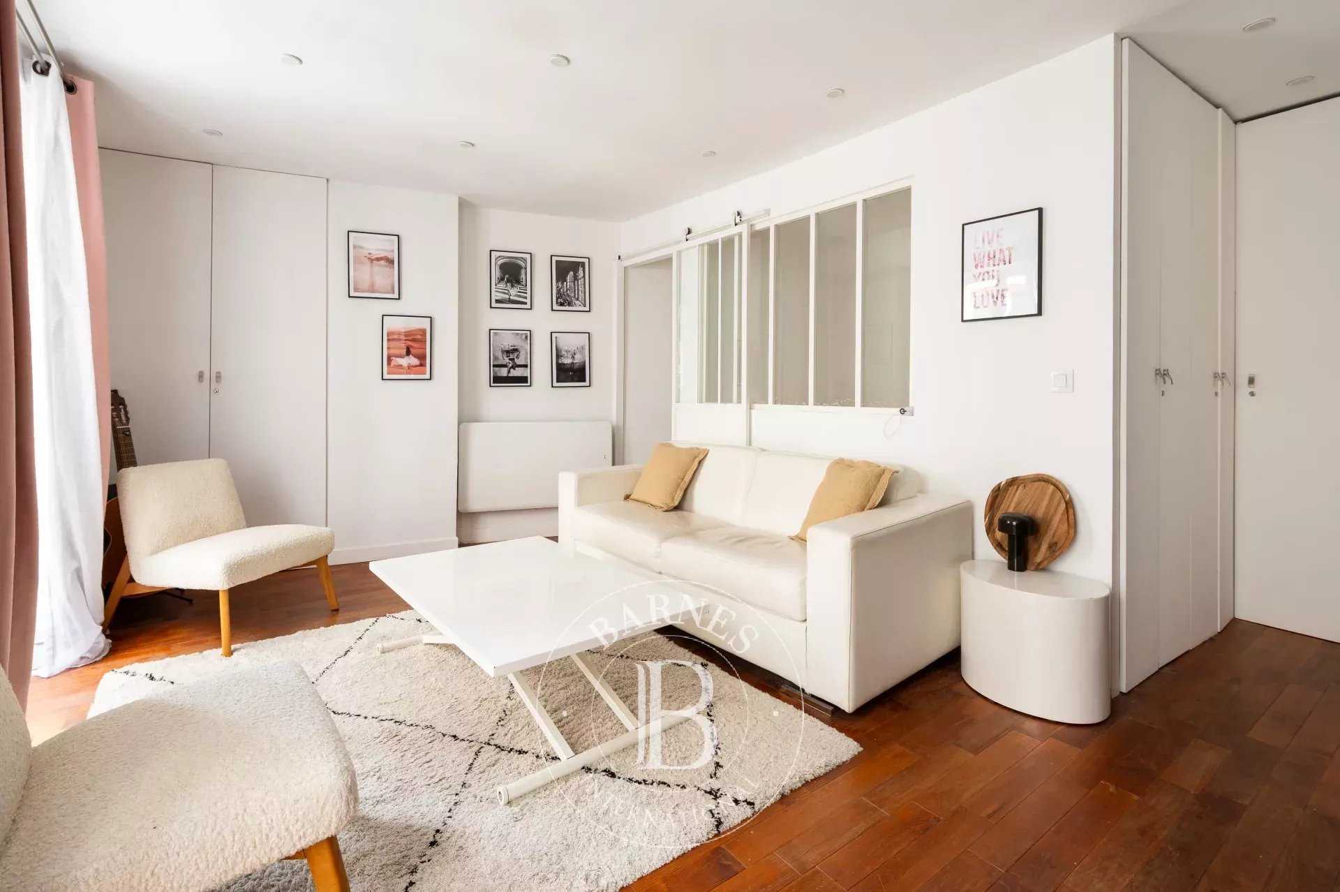 Apartment Paris 75018  -  ref 86388752 (picture 2)