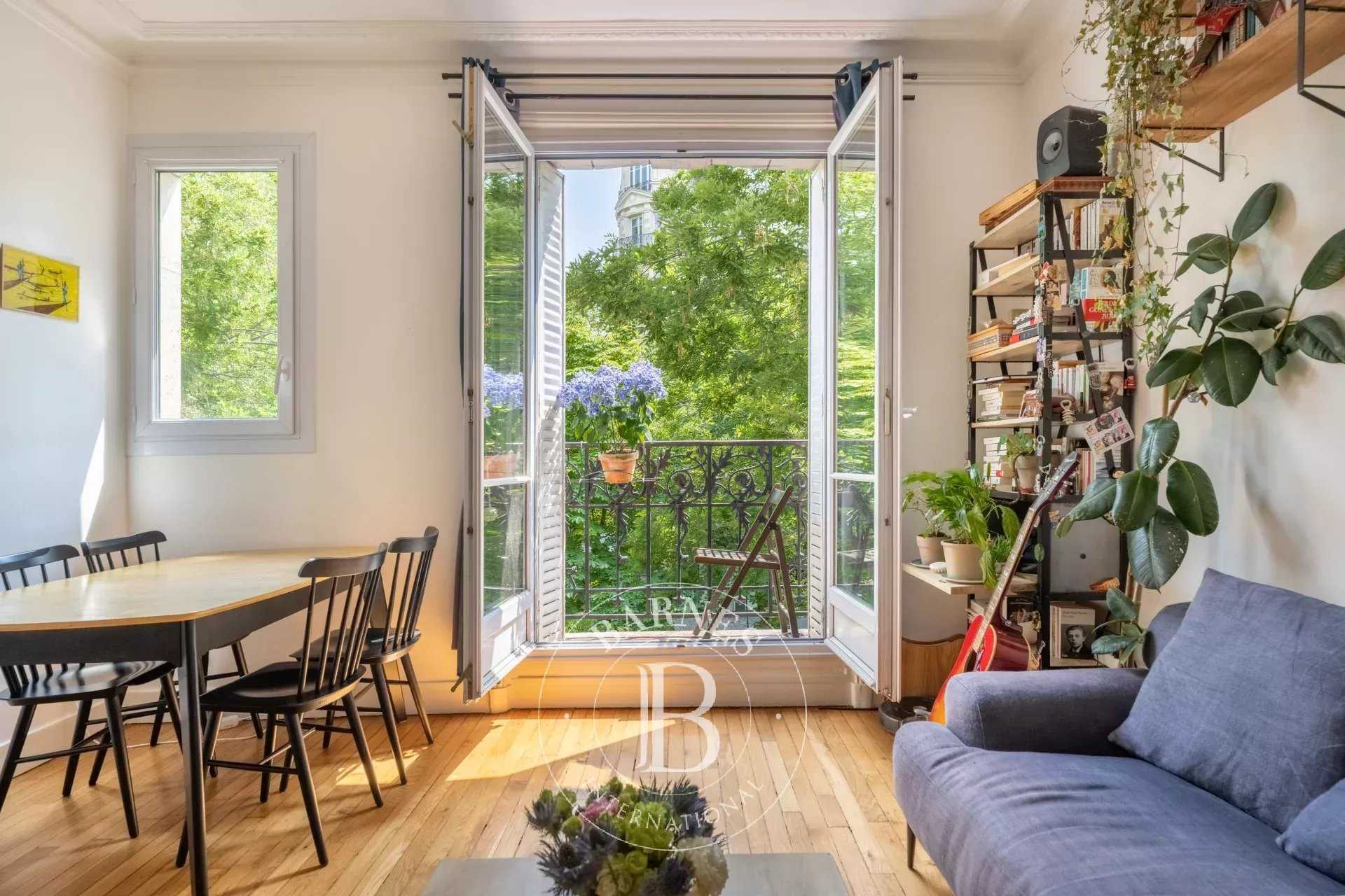 Appartement Paris 75018  -  ref 82887036 (picture 1)