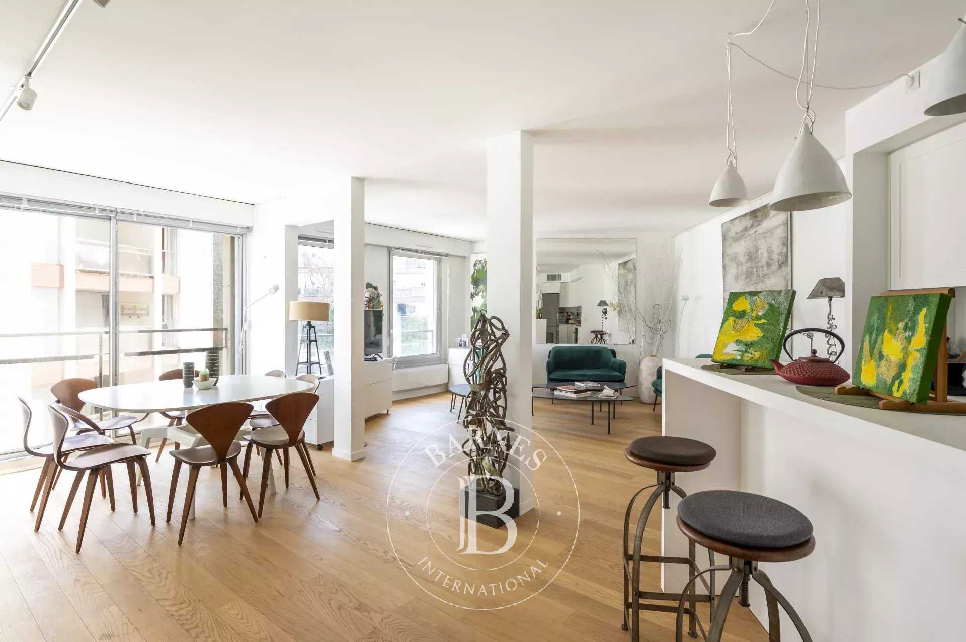 Apartment Paris 75018  -  ref 85774433 (picture 1)