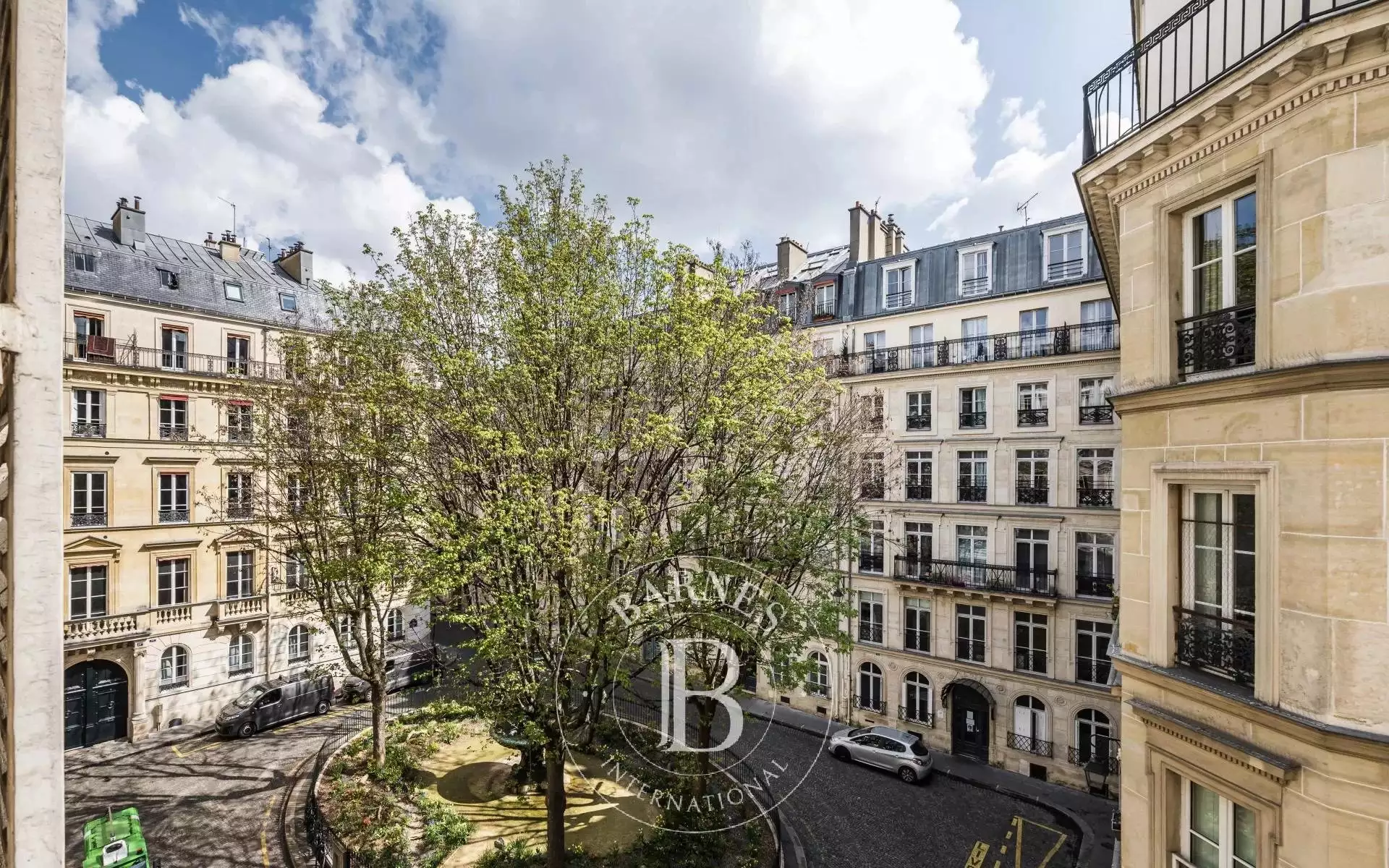 Apartment Paris 75009