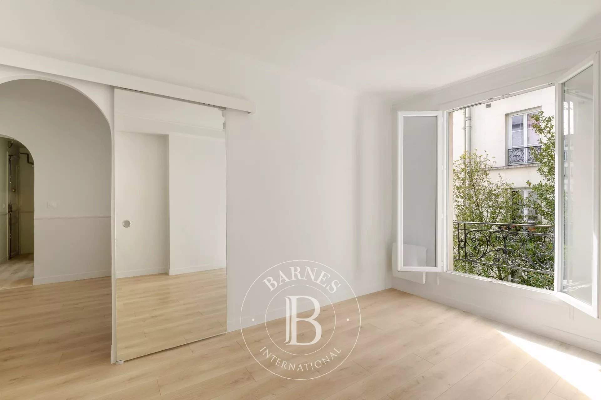 Paris  - Appartement 2 Pi&egrave;ces, 1 Chambre - picture 5