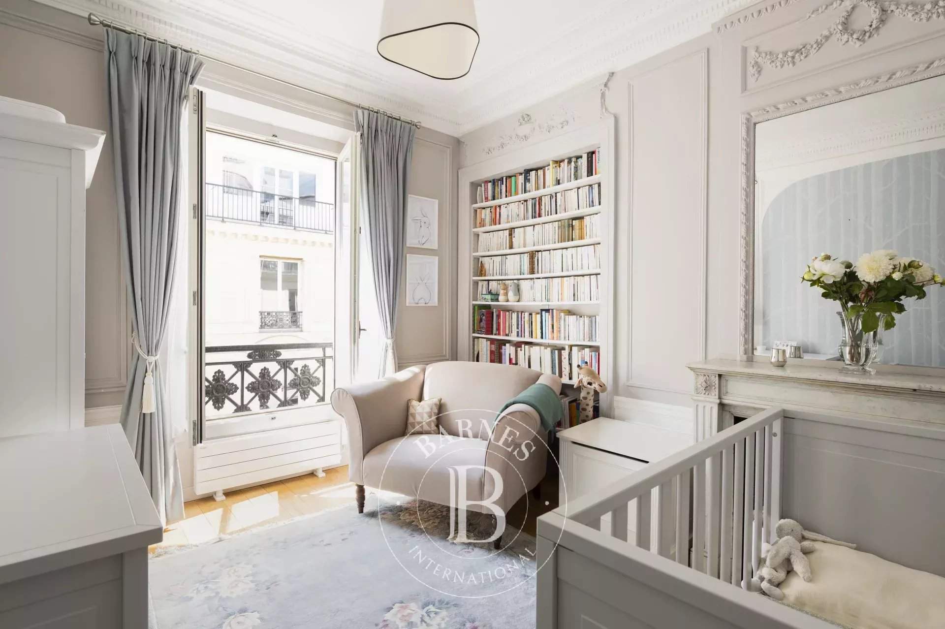 Paris  - Apartment 2 Bedrooms - picture 9