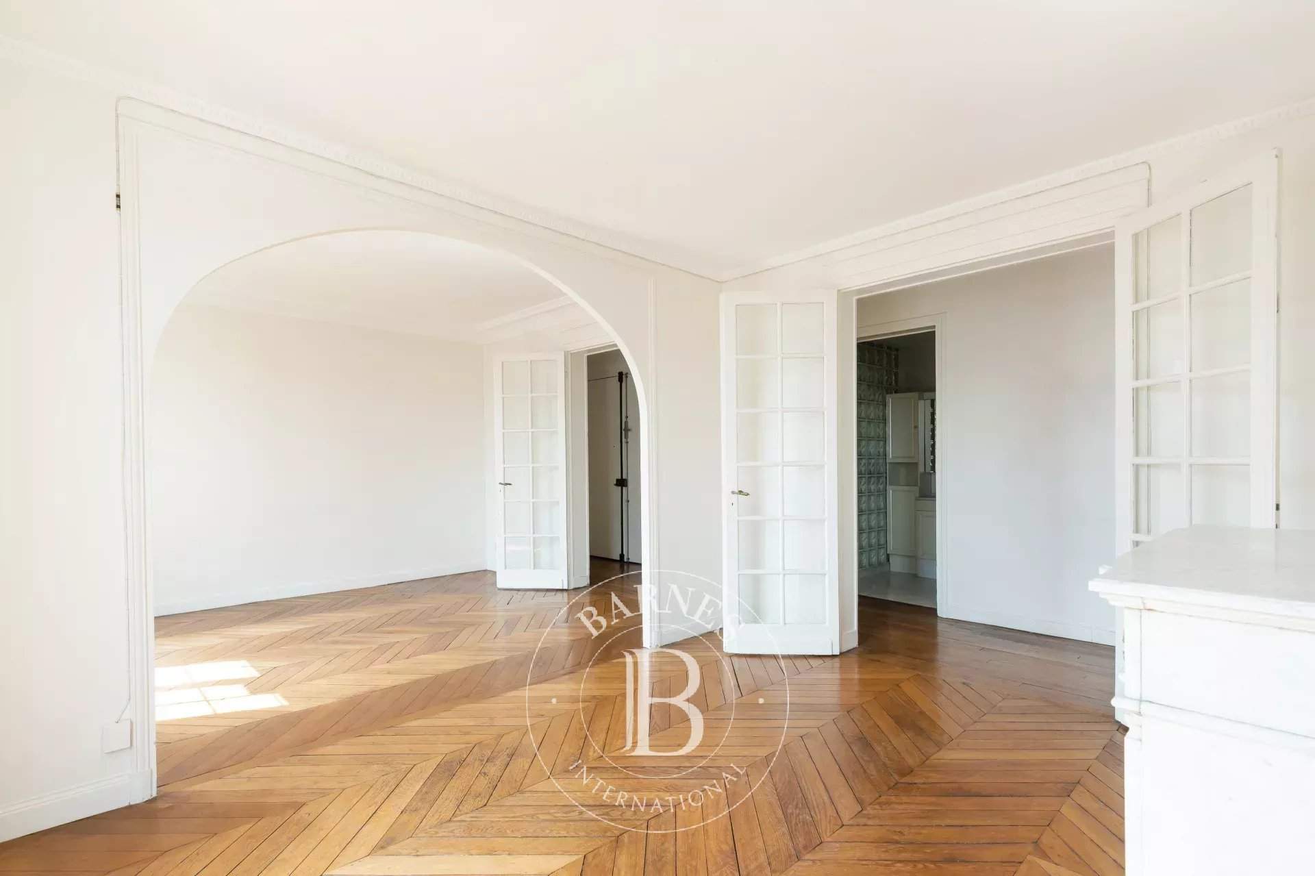 Paris  - Apartment 2 Bedrooms - picture 12