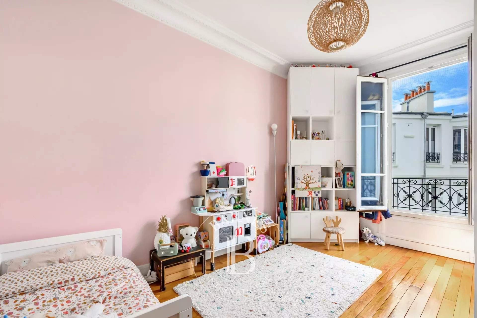 Paris  - Apartment 2 Bedrooms - picture 8