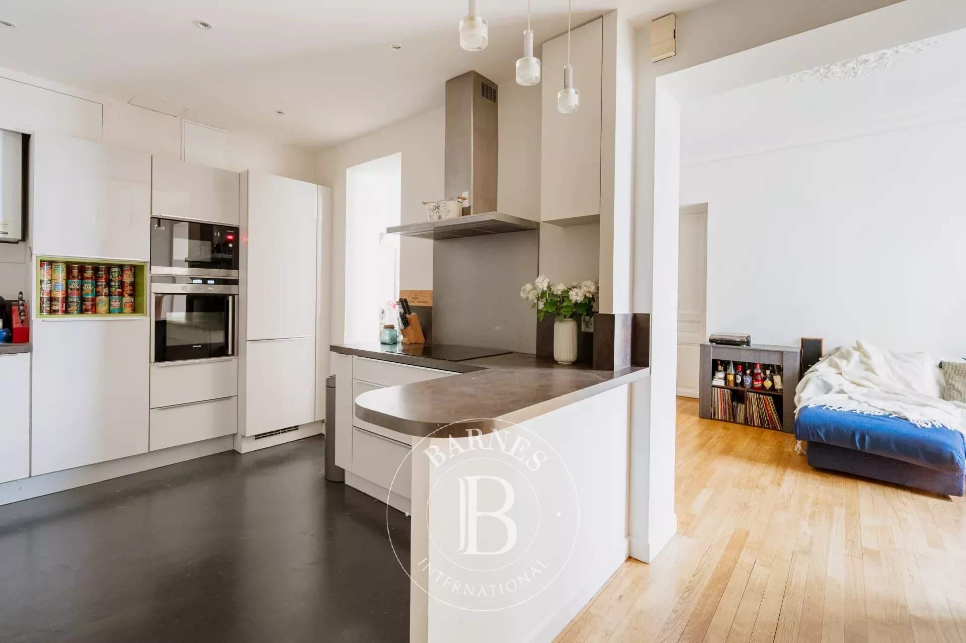 Paris  - Appartement 5 Pi&egrave;ces 3 Chambres - picture 4