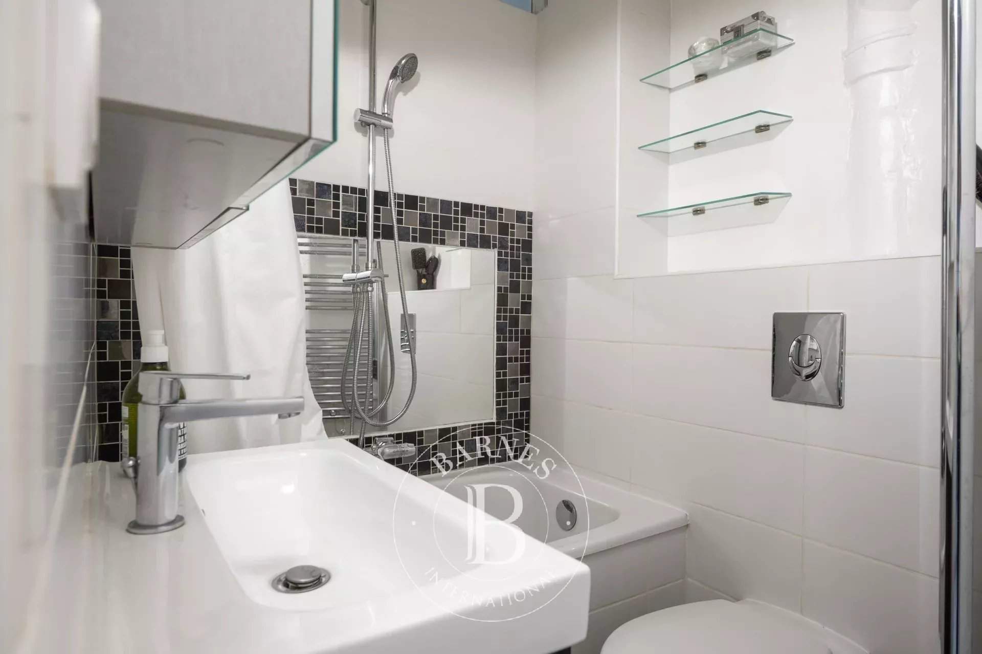 Paris  - Apartment  - picture 10