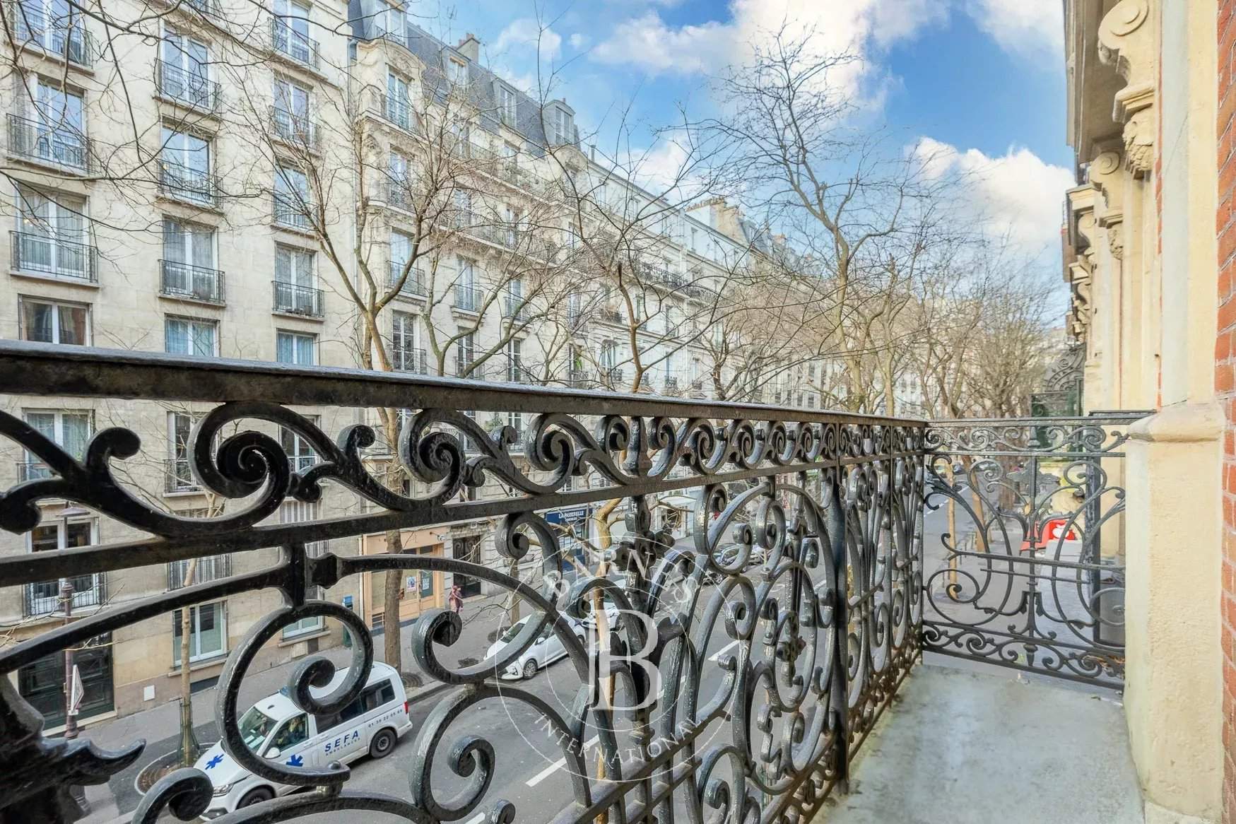 Paris  - Apartment 2 Bedrooms - picture 1
