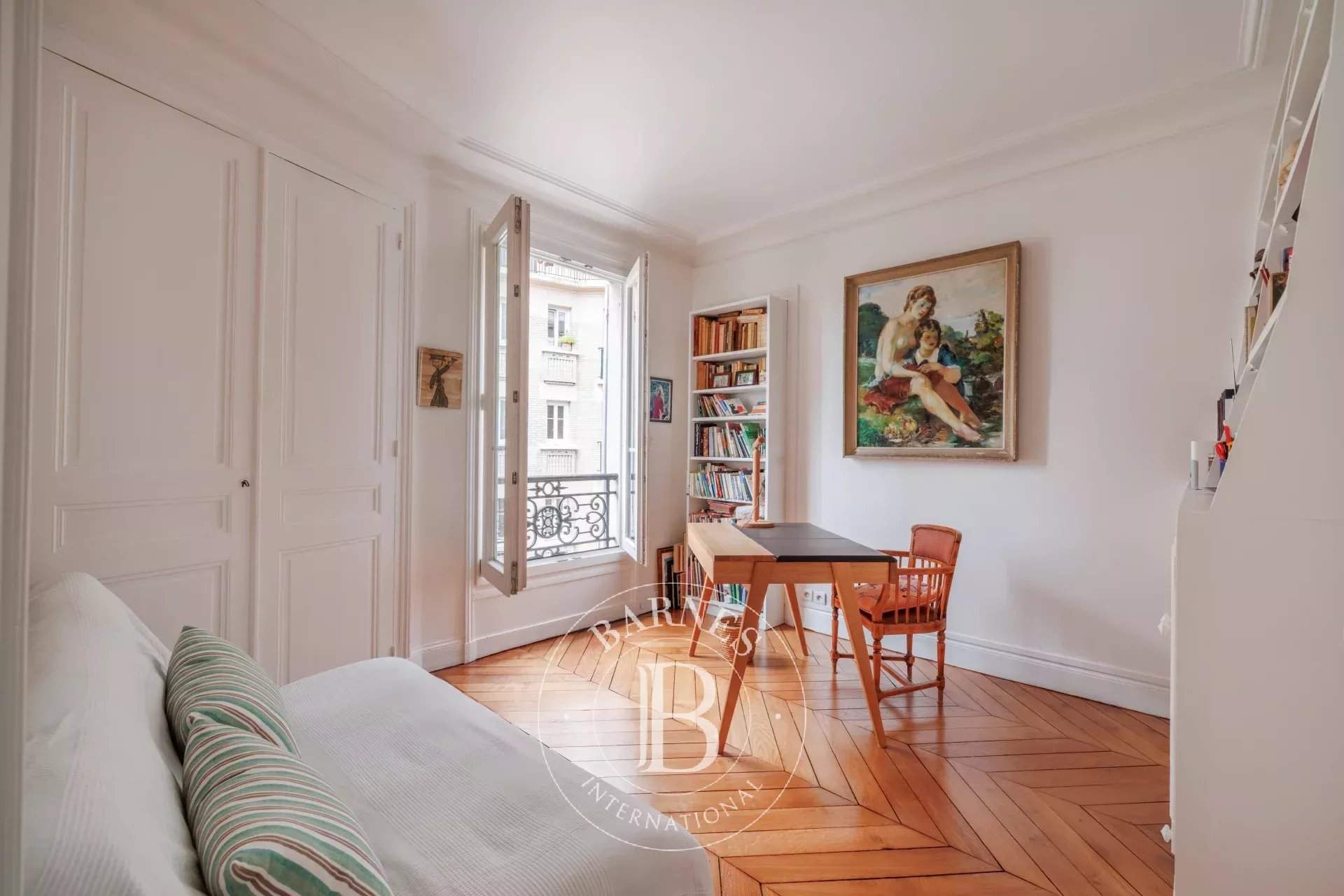 Paris  - Apartment 4 Bedrooms - picture 11
