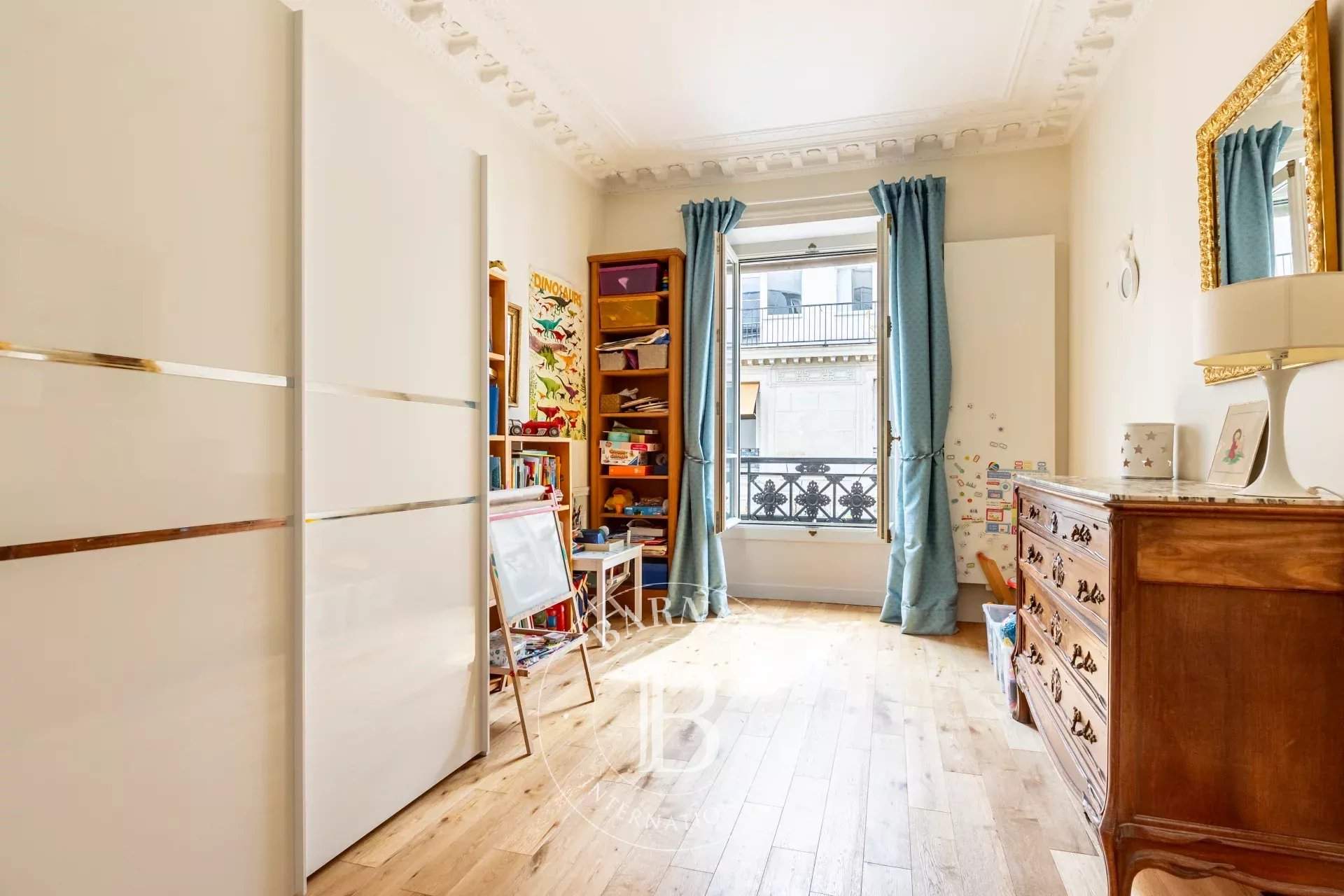 Paris  - Apartment 3 Bedrooms - picture 5