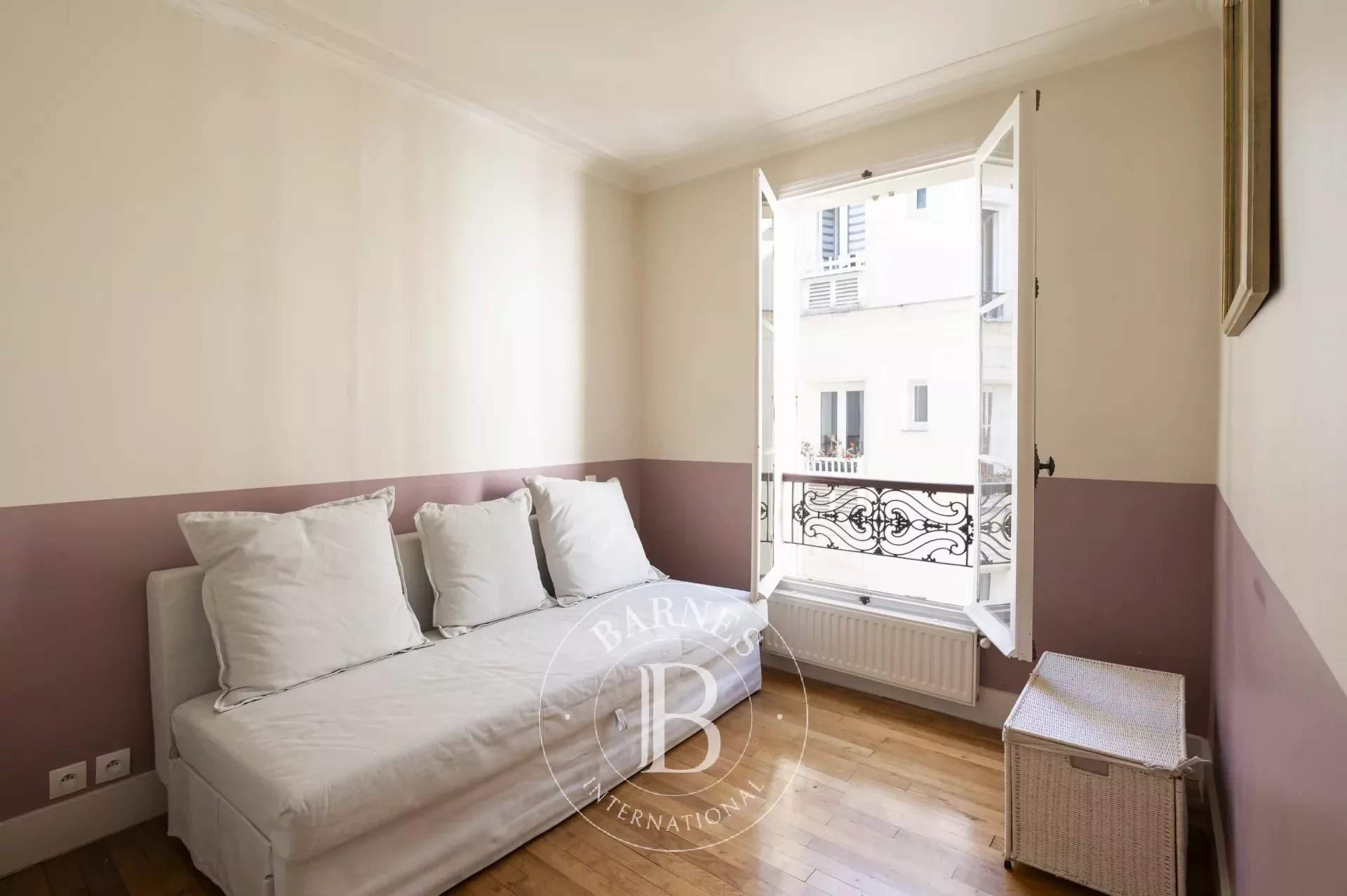 Paris  - Apartment 2 Bedrooms - picture 13