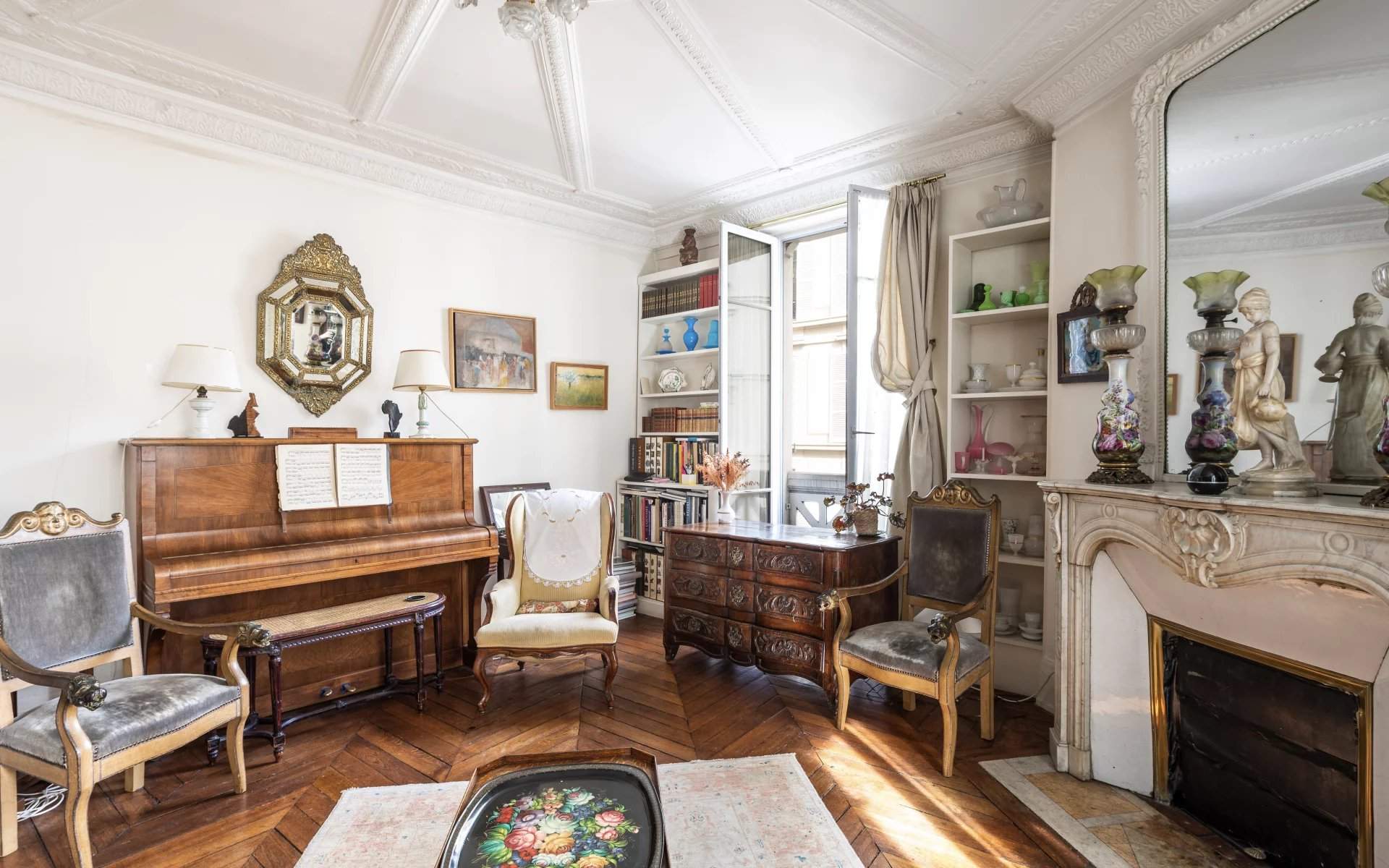 Paris  - Apartment 4 Bedrooms - picture 4