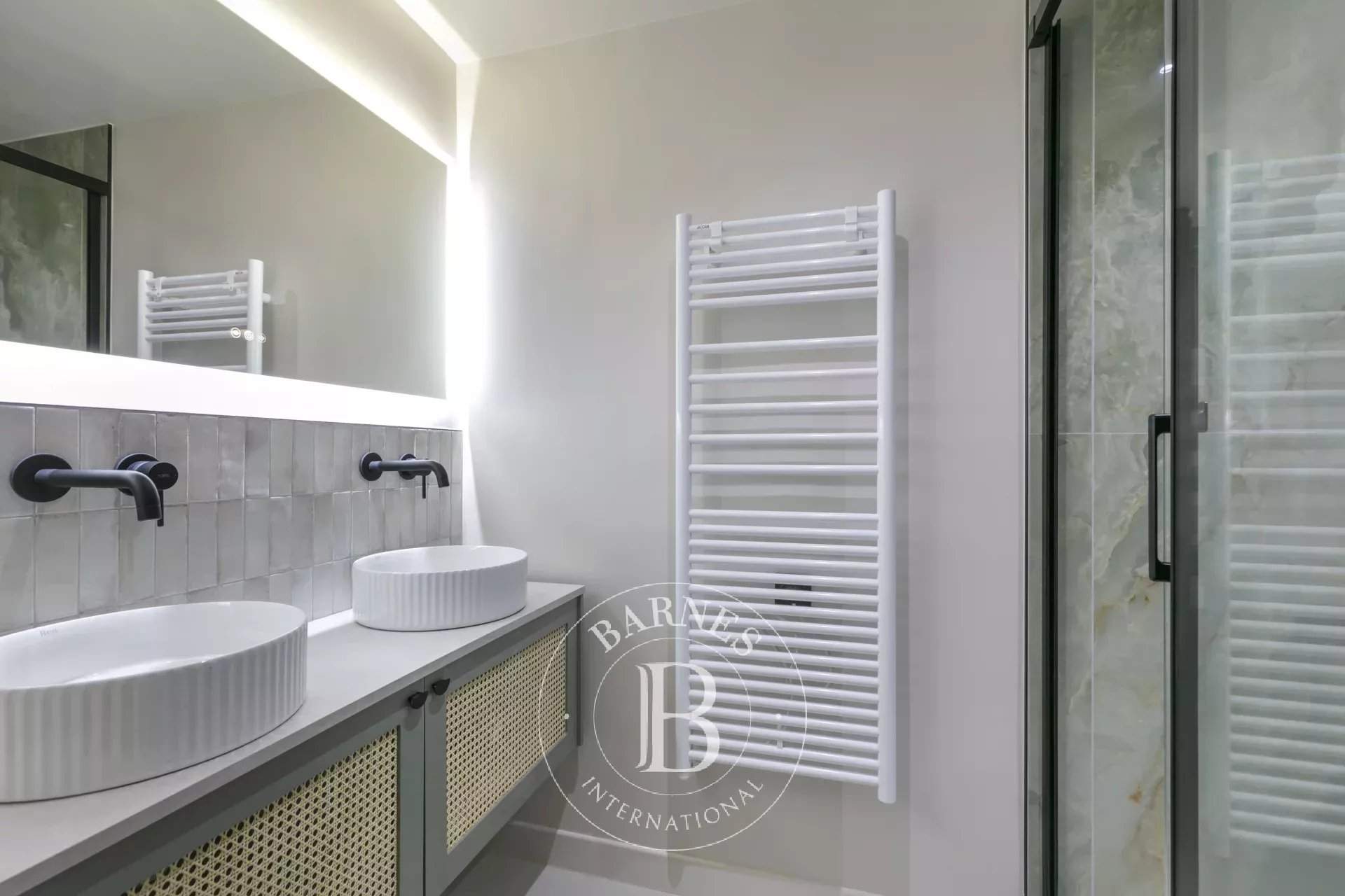 Paris  - Apartment 4 Bedrooms - picture 14