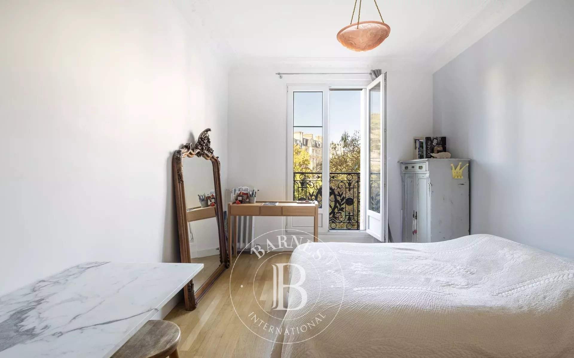 Paris  - Apartment 3 Bedrooms - picture 18